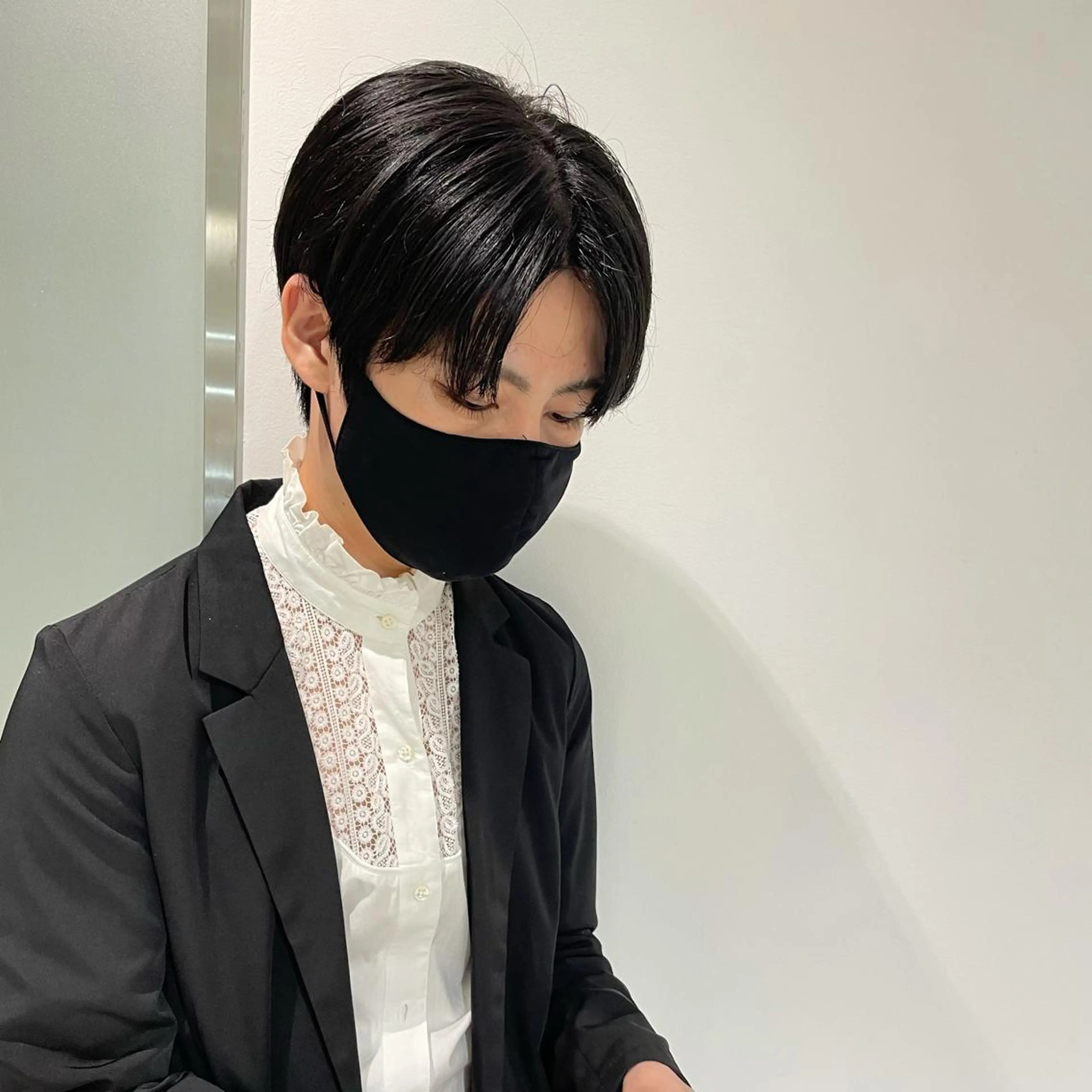 ショート メンズ メンズブリーチ センターパート メンズハイライト メンズインナーカラー メンズ韓国風 髪質改善カラー/ボブ 🌻Mutsumiのヘアスタイル