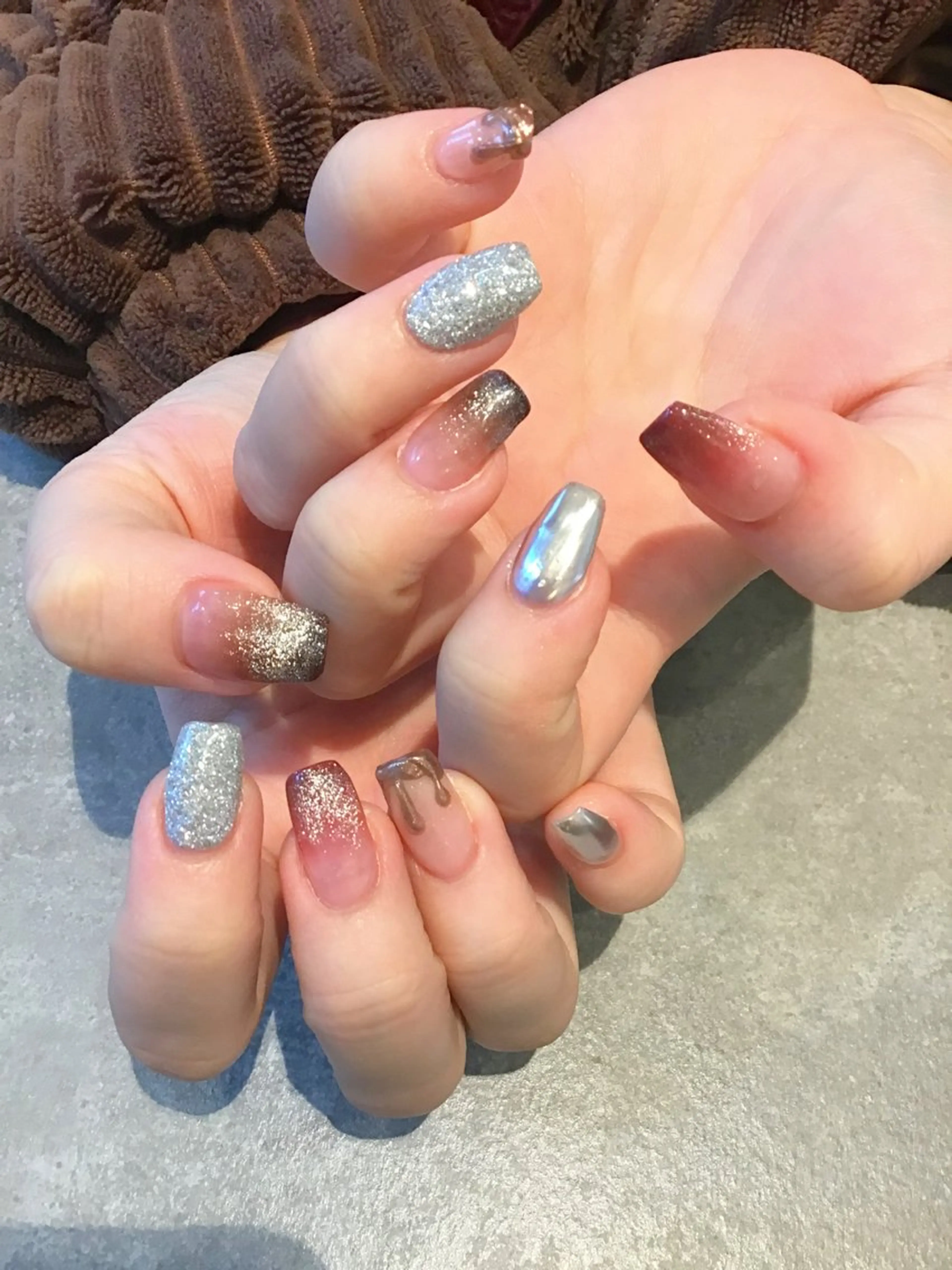 ネイル 持ち込み Nest 岩崎のネイルデザイン