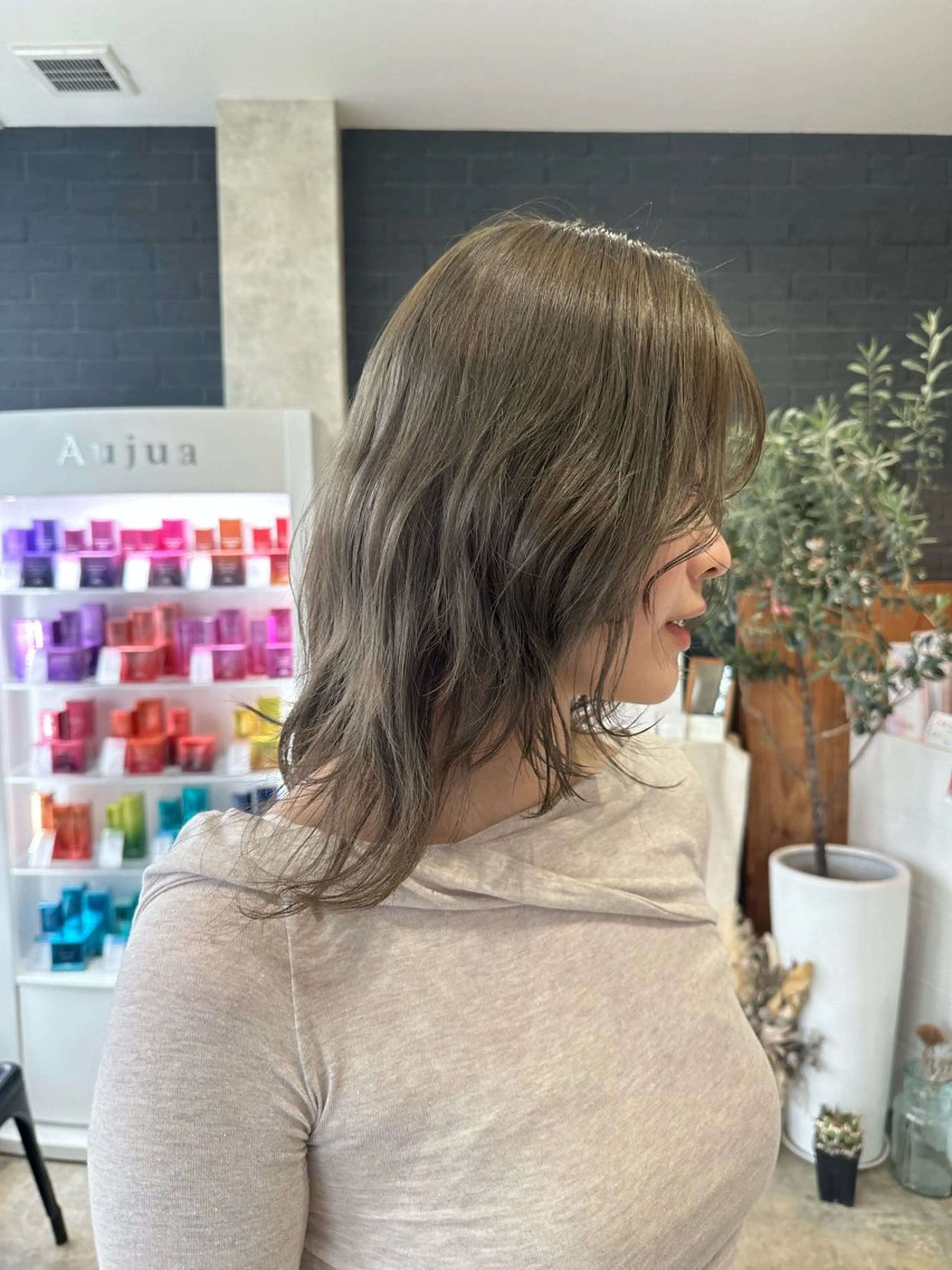 ミディアム カラー ベージュカラー ブリーチ 透明感カラー ブリーチなしカラー オリーブベージュ ヘアカラー 2do Yu-kiのヘアスタイル