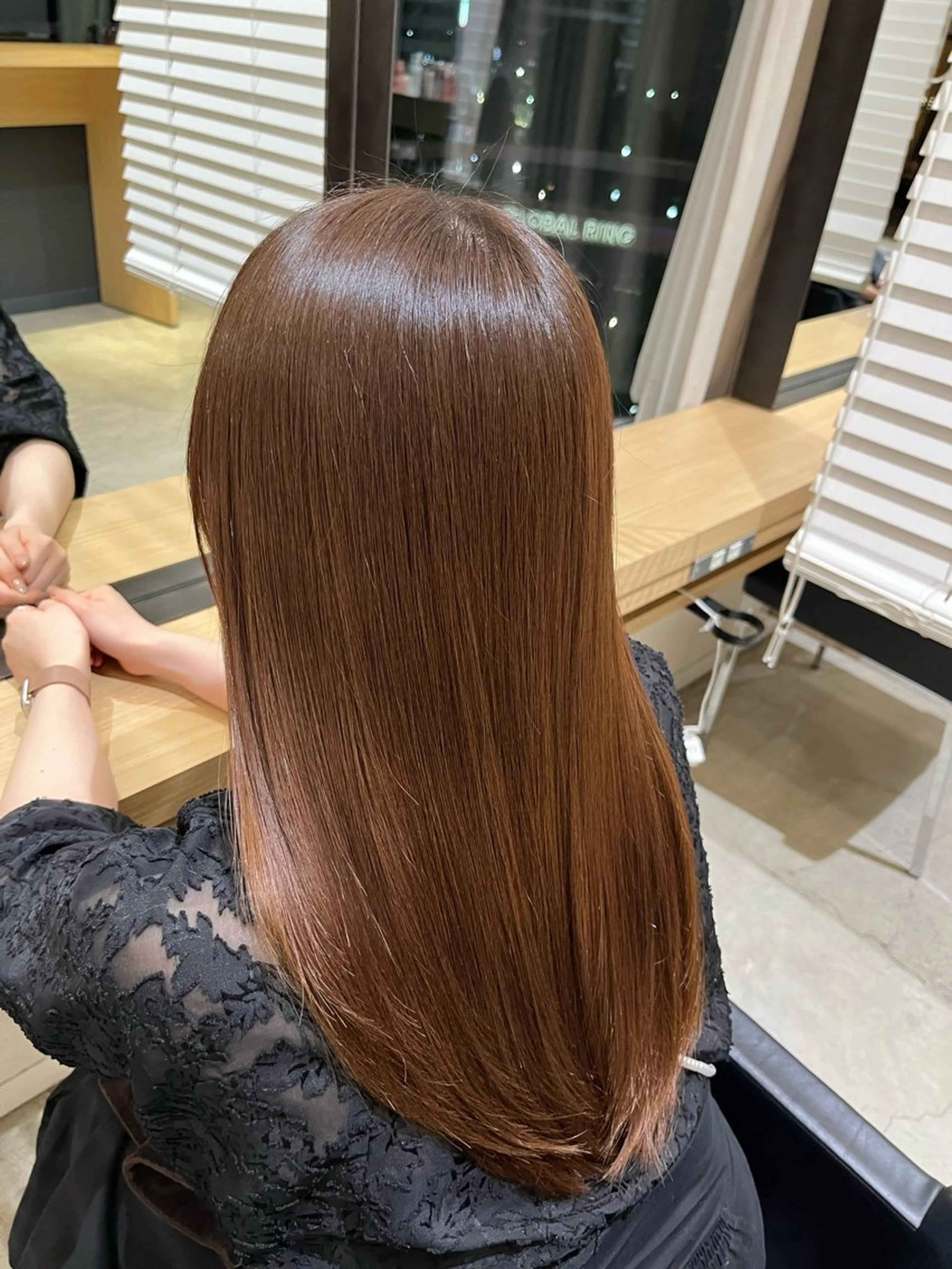 ロング 透明感カラー✨🩵 韓国ヘアkanatoのヘアスタイル