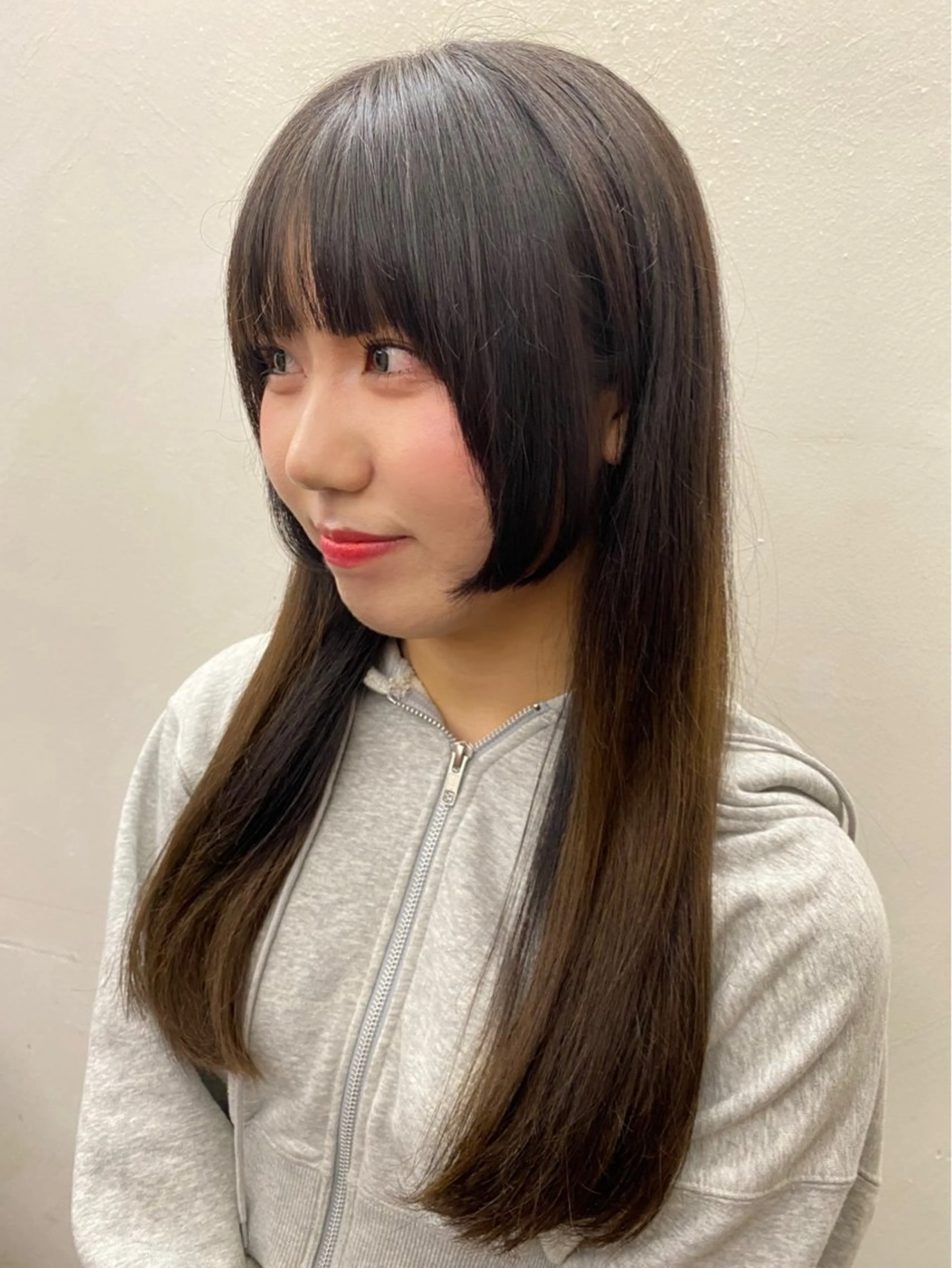 ロング カラー 似合わせレイヤー/ ニュアンスパーマ高倉のヘアスタイル