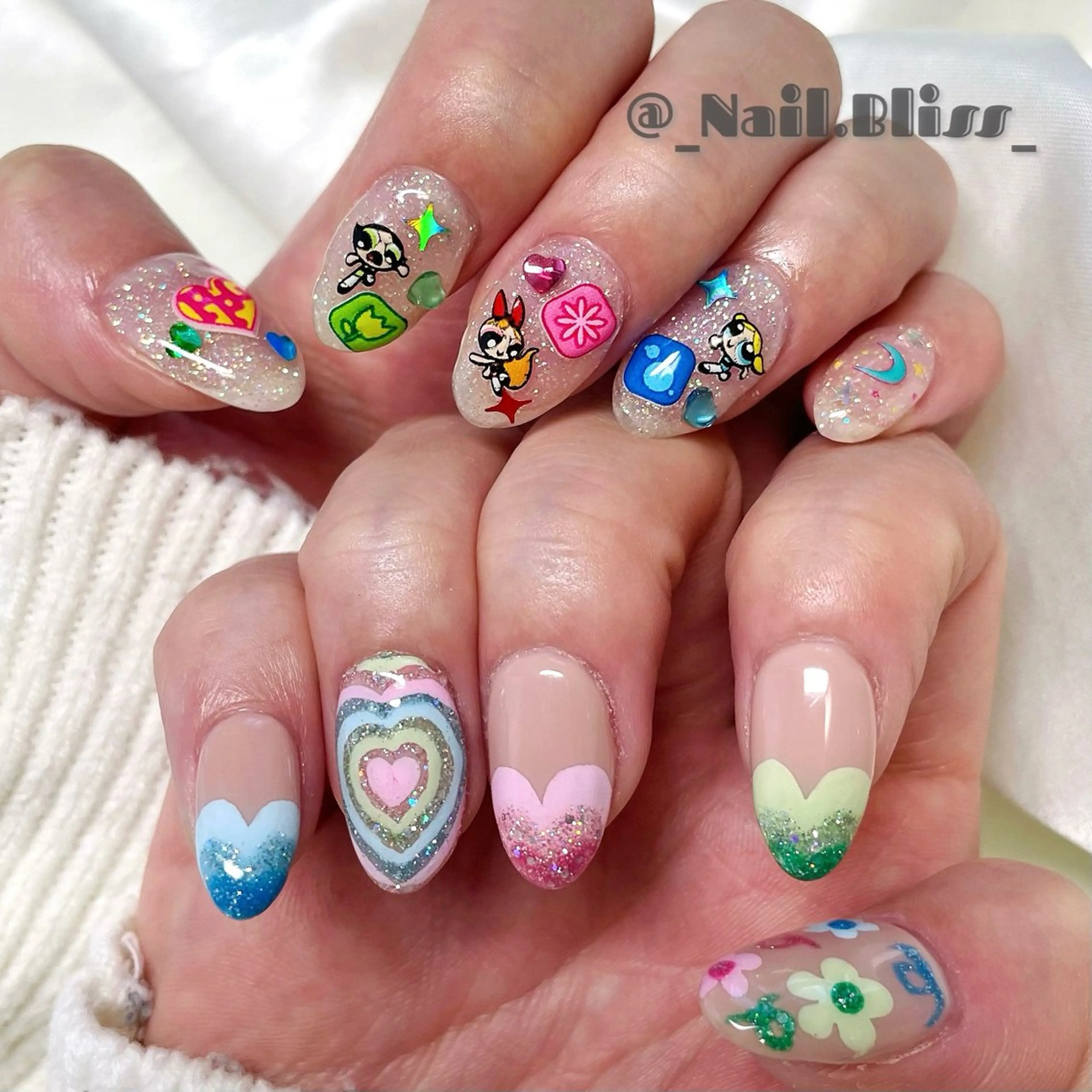 ネイル 持ち込み ハンドネイル NAIL BLISSのネイルデザイン