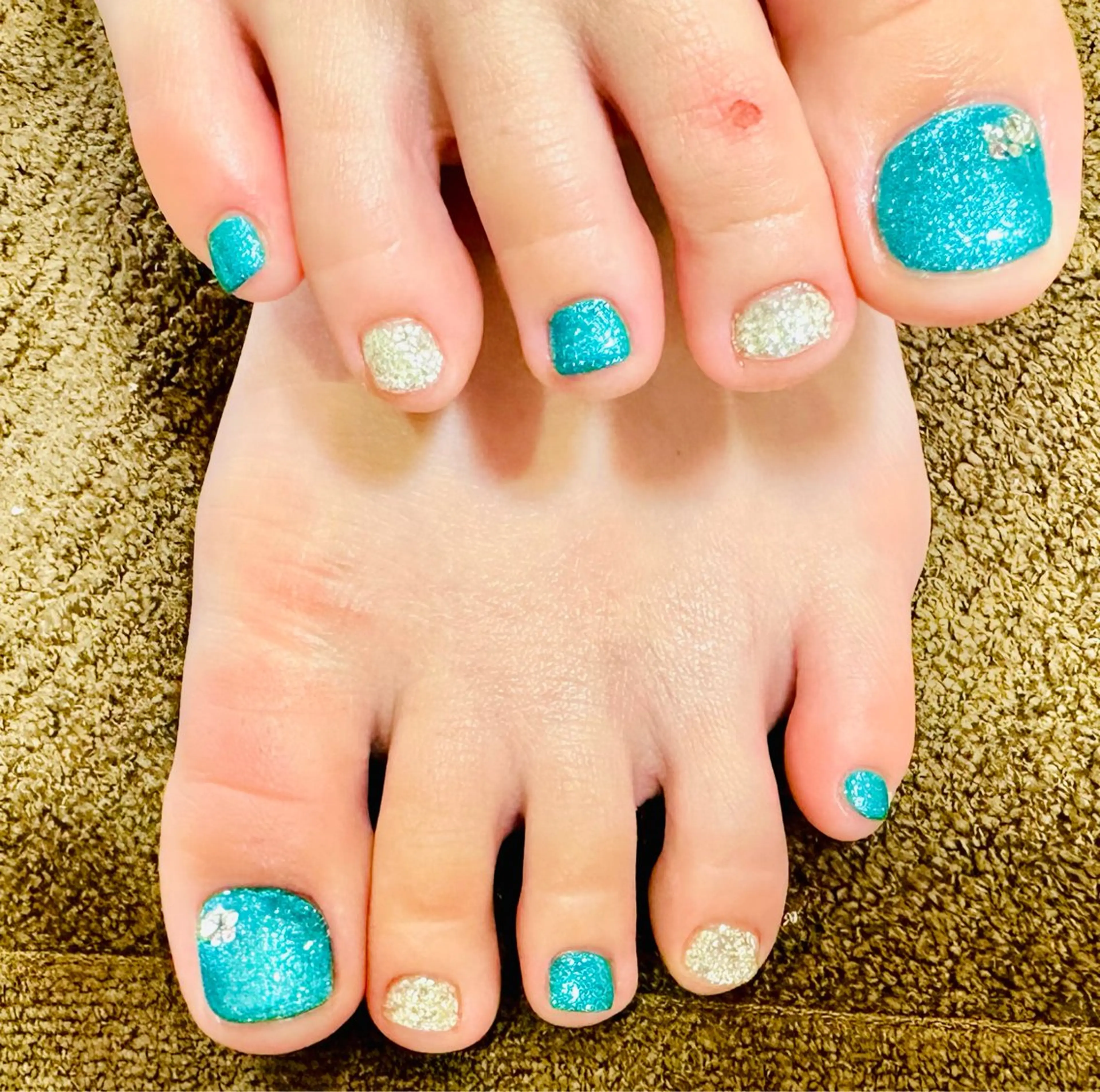 ネイル フットネイル ラ・ルーン国母店 Ayumiのネイルデザイン