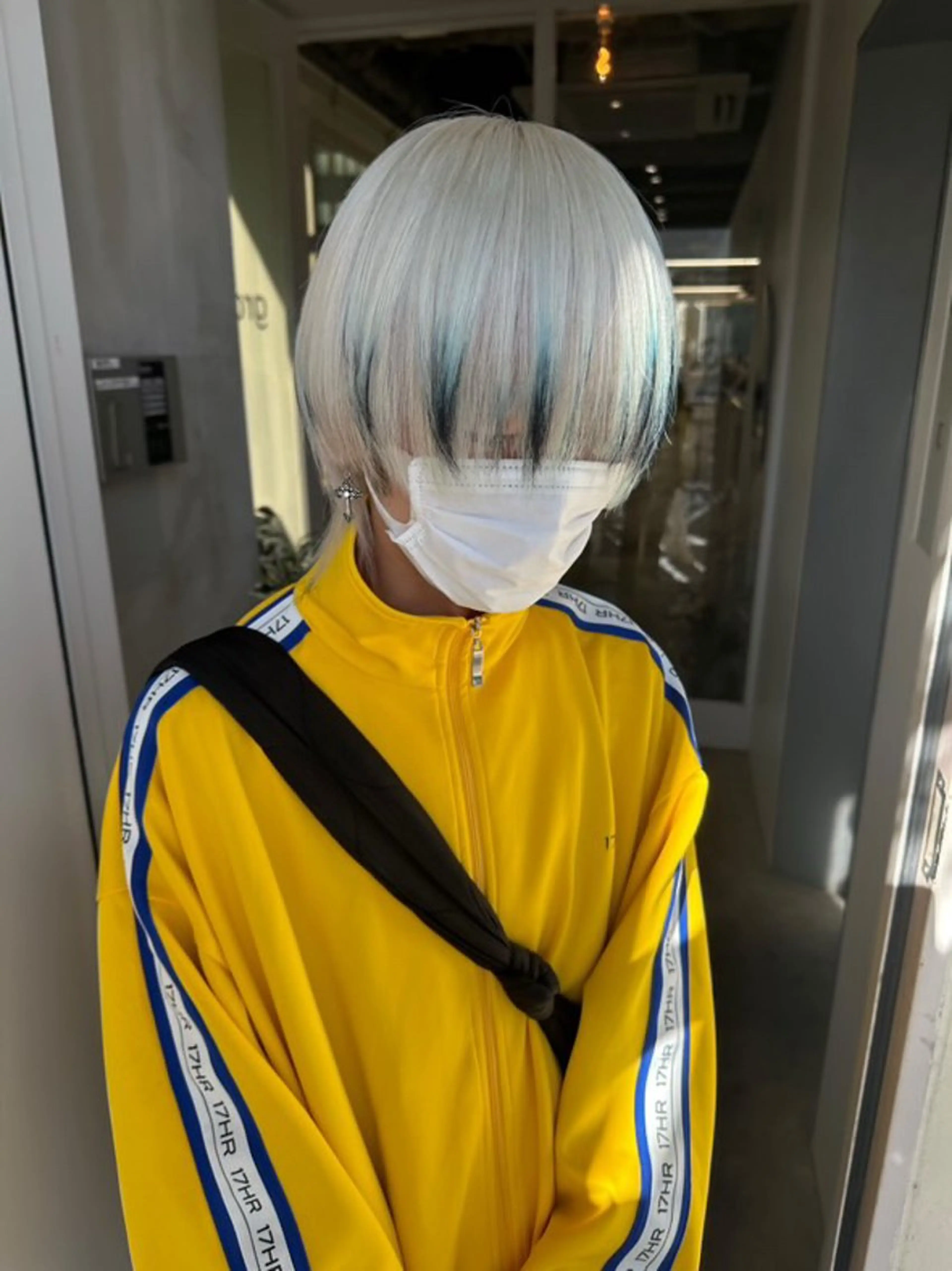 ショート カラー アッシュ アッシュグレー ベージュカラー ブリーチ ブロンド 【美髪ハイトーン】 髪質改善/大和🎀のヘアスタイル