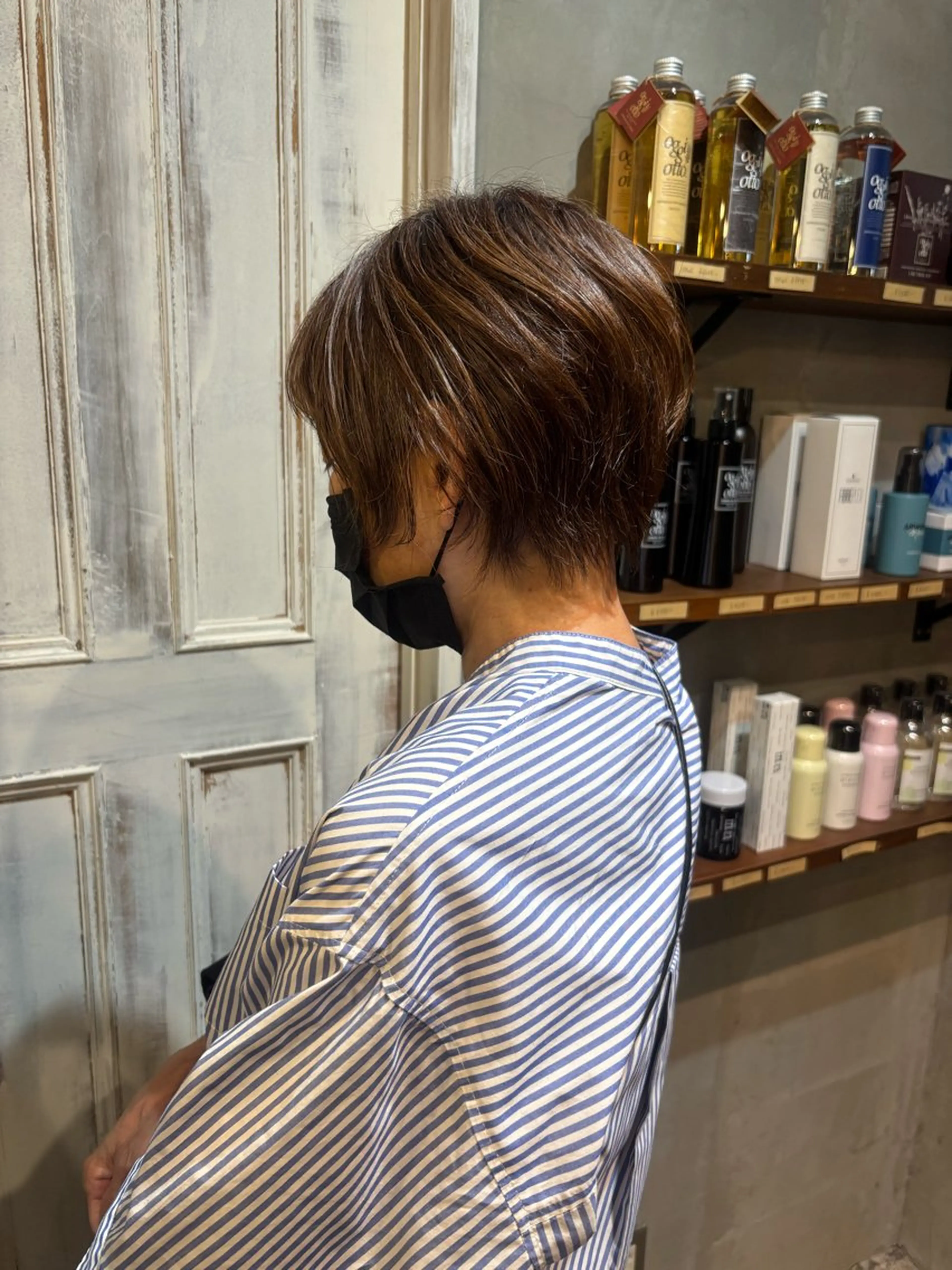 ショート くびれヘア ショートヘア saya 🌟 レイヤー/ツヤ髪のヘアスタイル