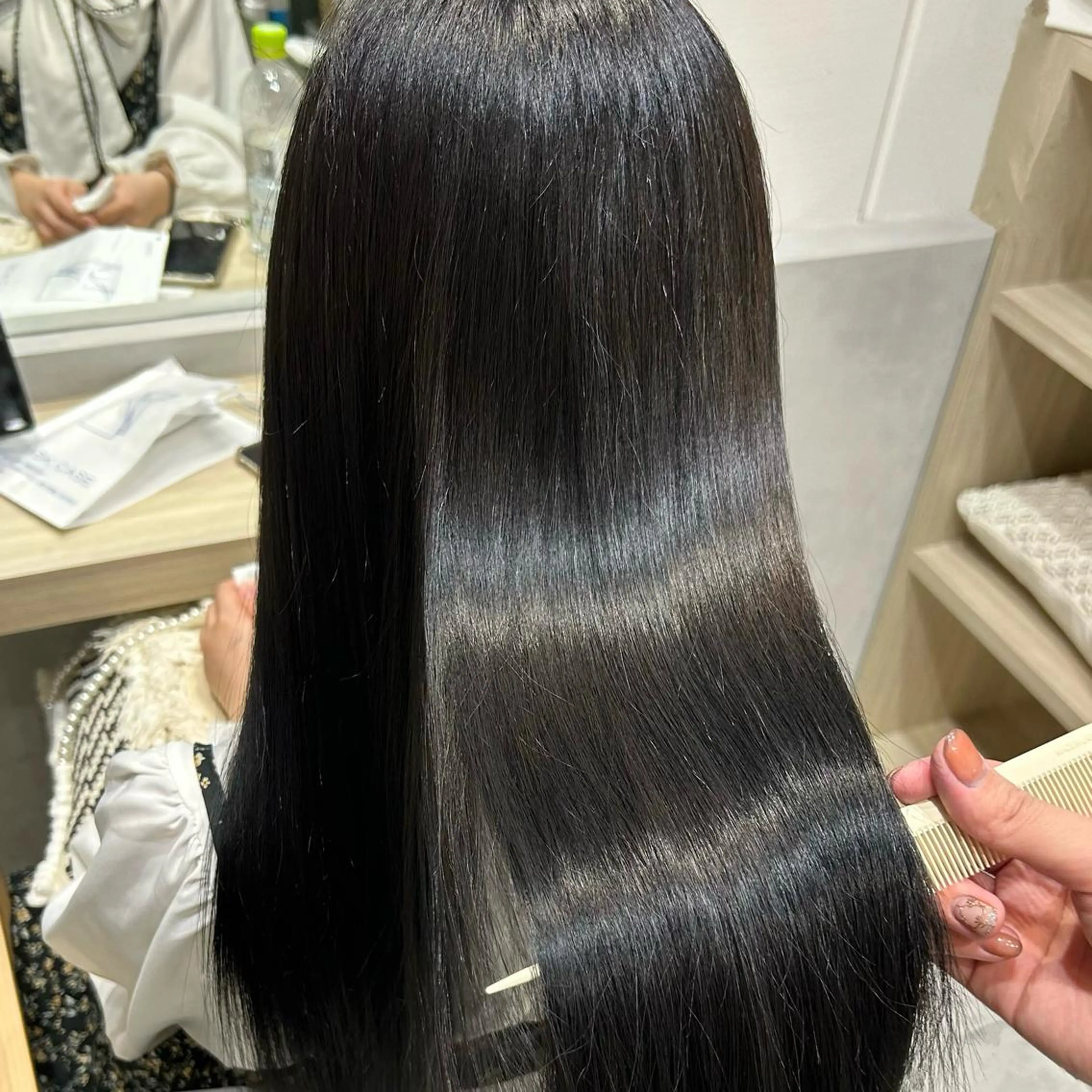 ロング カラー 髪質改善 トリートメント 酸熱トリートメント ヘアカラー トリートメント LOVEST Rihoのヘアスタイル