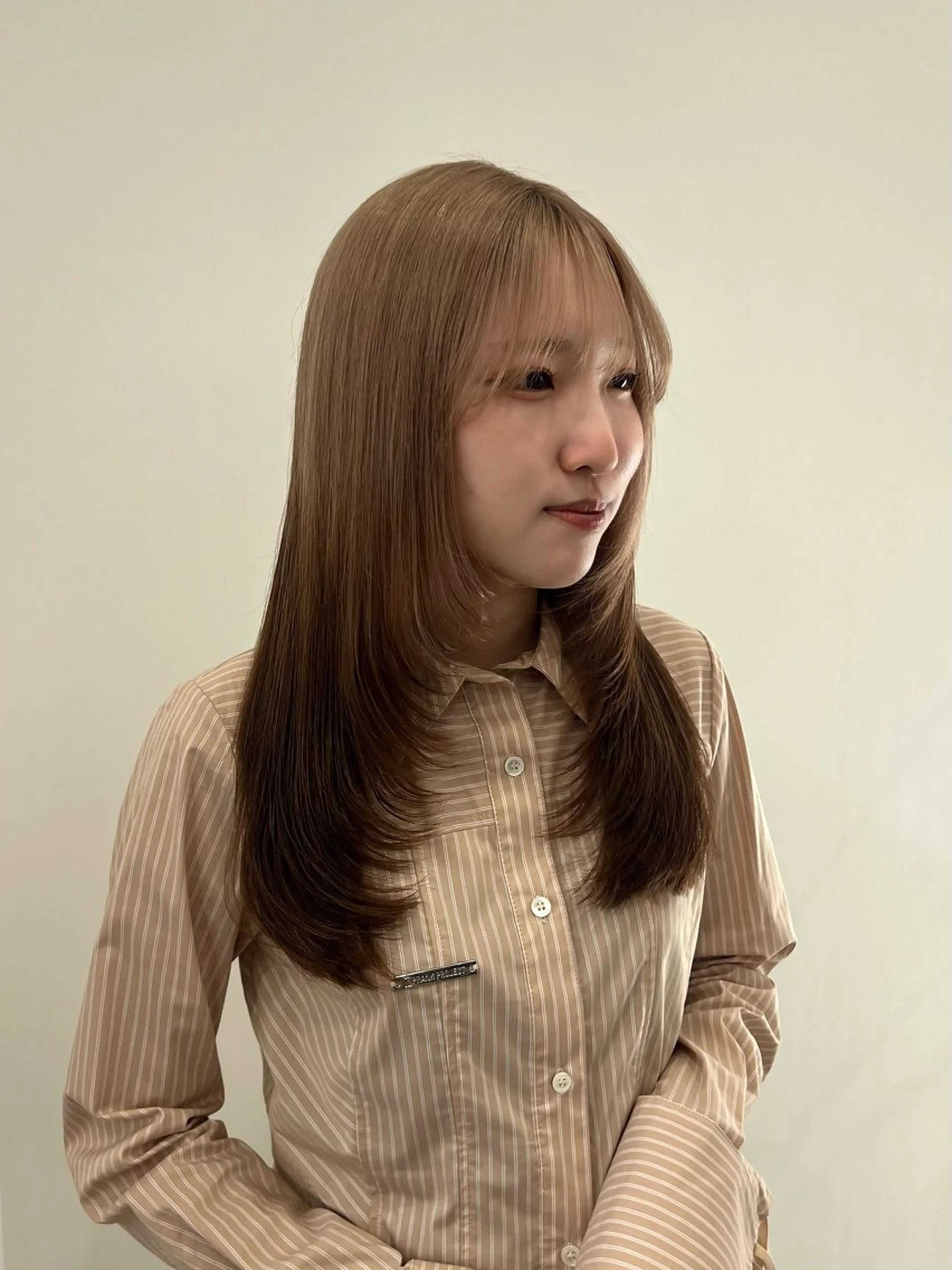 ロング レイヤーカット azumi/ボブ/暖 色/オリーブ/縮毛のヘアスタイル