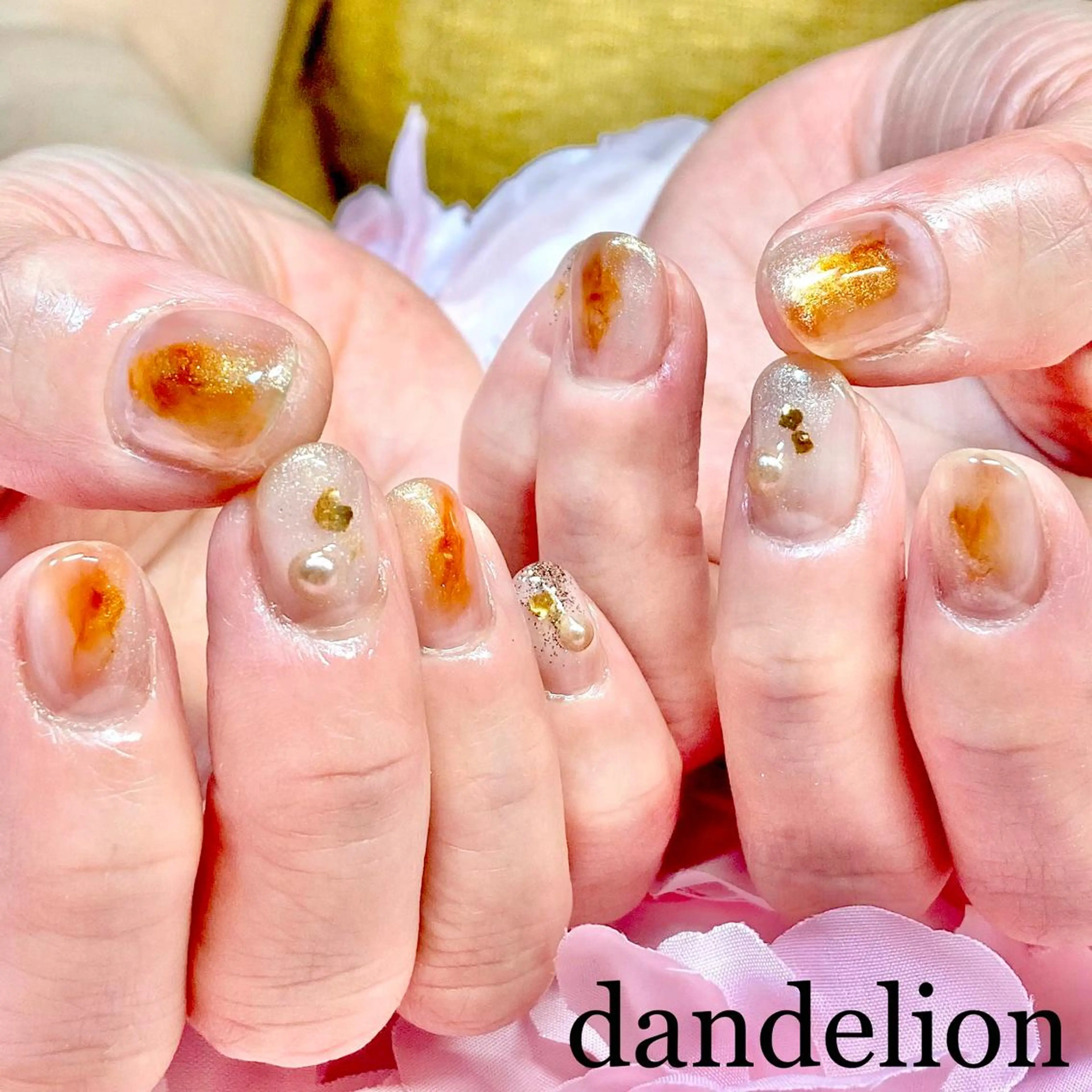 ネイル ハンドネイル ハンドケア dandelion ダンデライオンのネイルデザイン