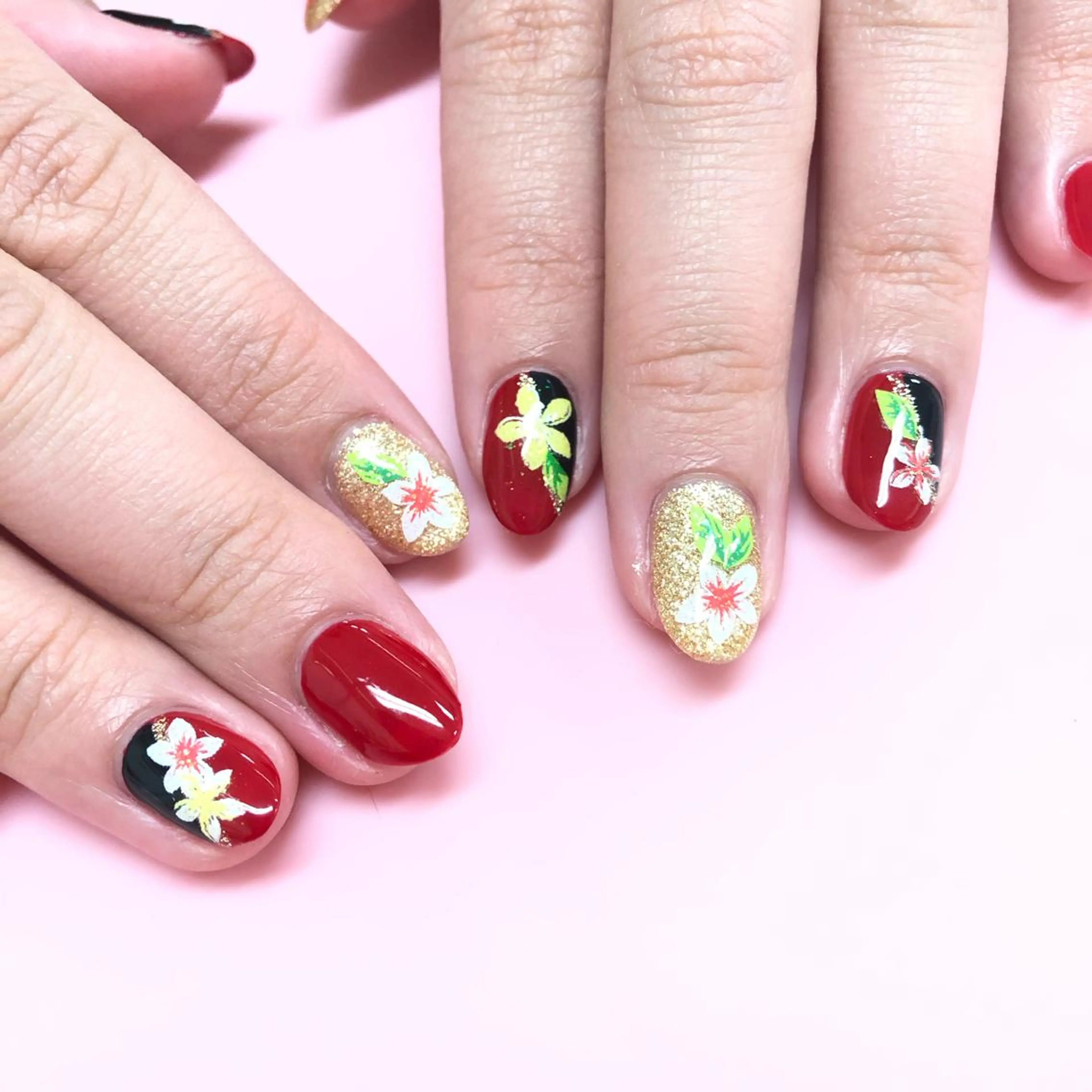 ネイル ユリシスネイル 担当近藤のネイルデザイン