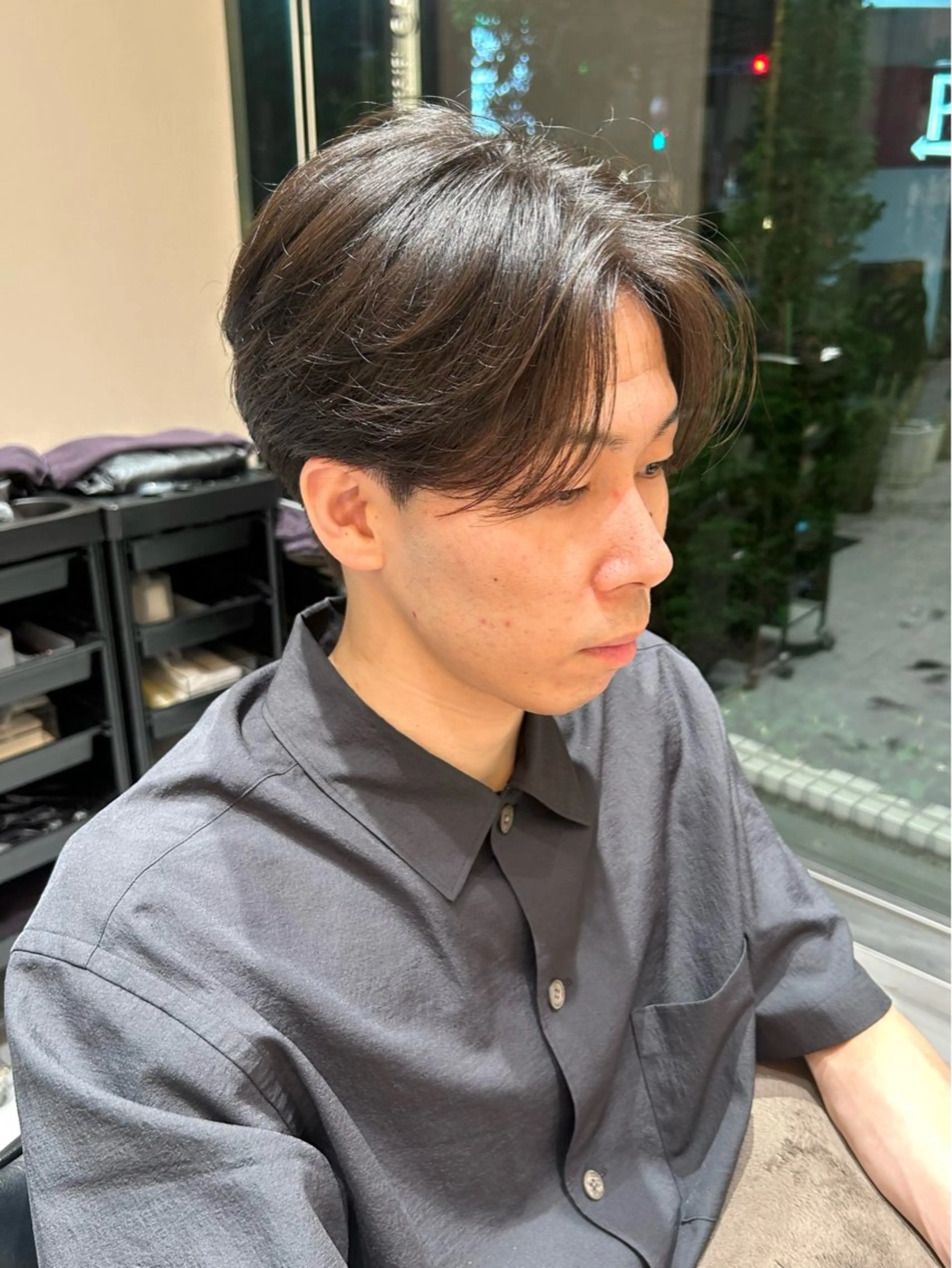 メンズ yuu 🪴 透明感 カラー/メンズパーマのヘアスタイル