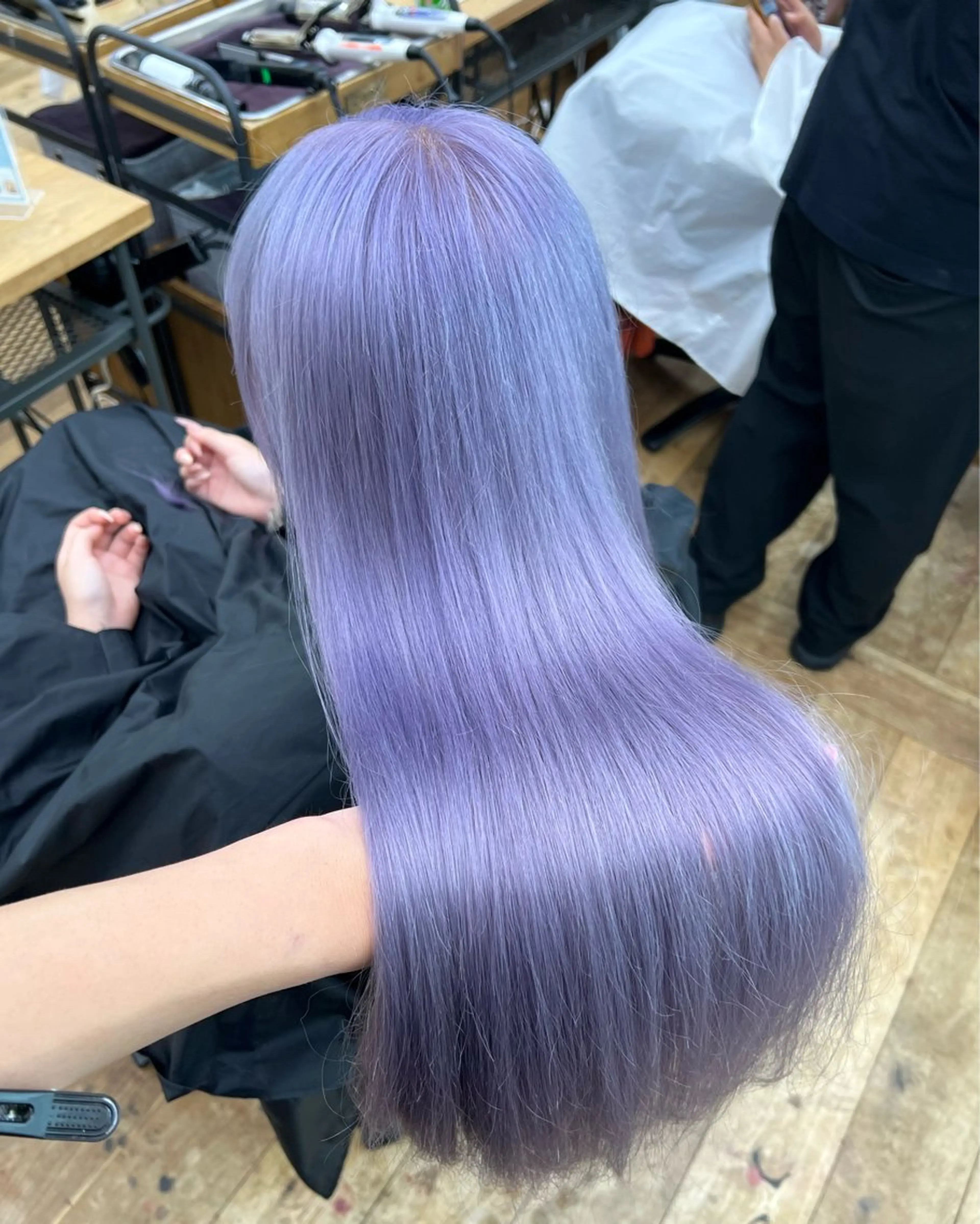 ロング カラー ブリーチ ケアブリーチ 透明感カラー シルバー カット ヘアカラー トリートメント 抜きっぱなしブロンド /ハイトーン/カナタのヘアスタイル