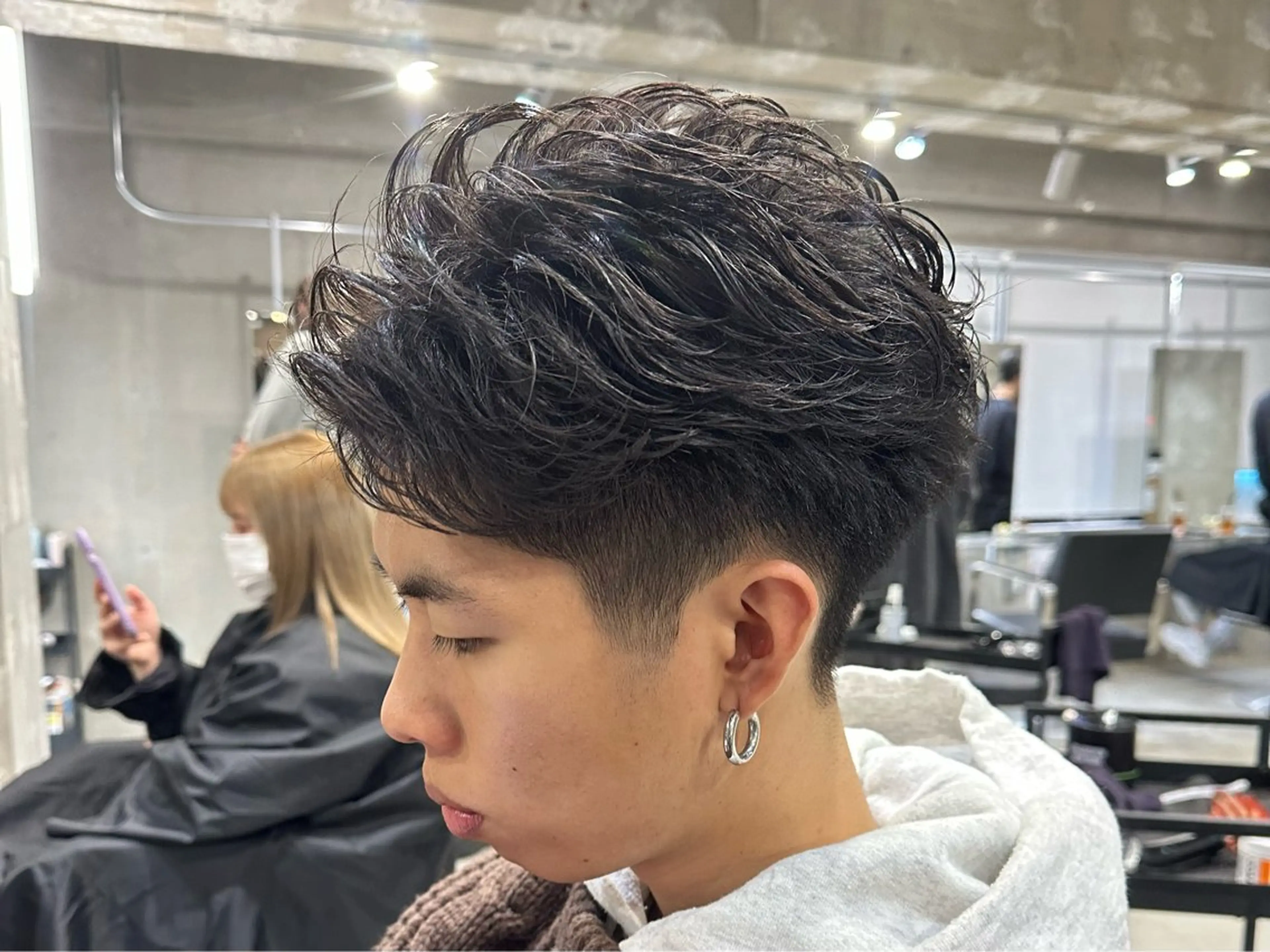 ショート パーマ メンズ フェザーパーマ メンズパーマ メンズパーマ✨️村越 雄斗のヘアスタイル