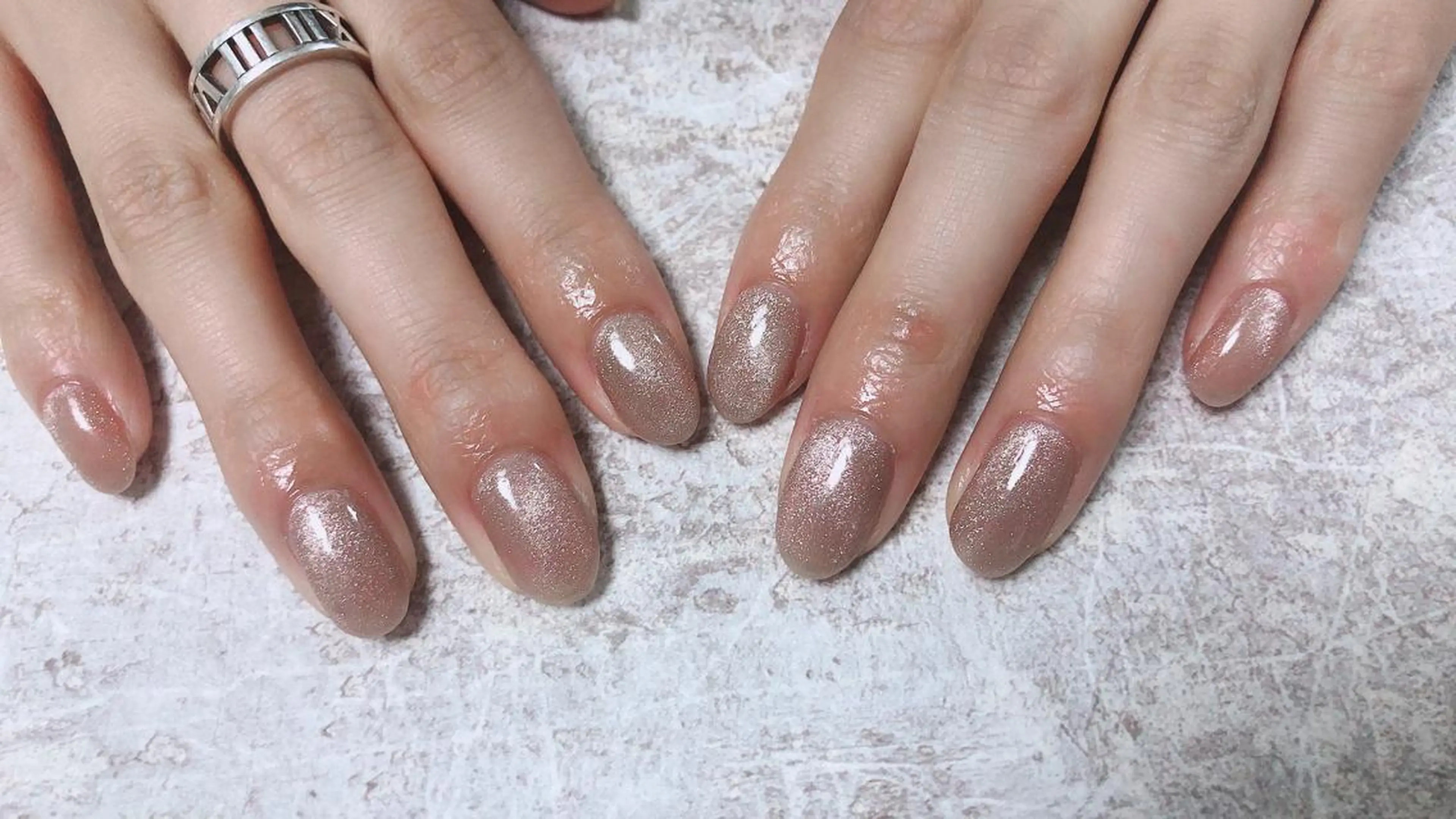 ネイル キラキラネイル マグネットネイル ハンドネイル mogunail &blowのネイルデザイン