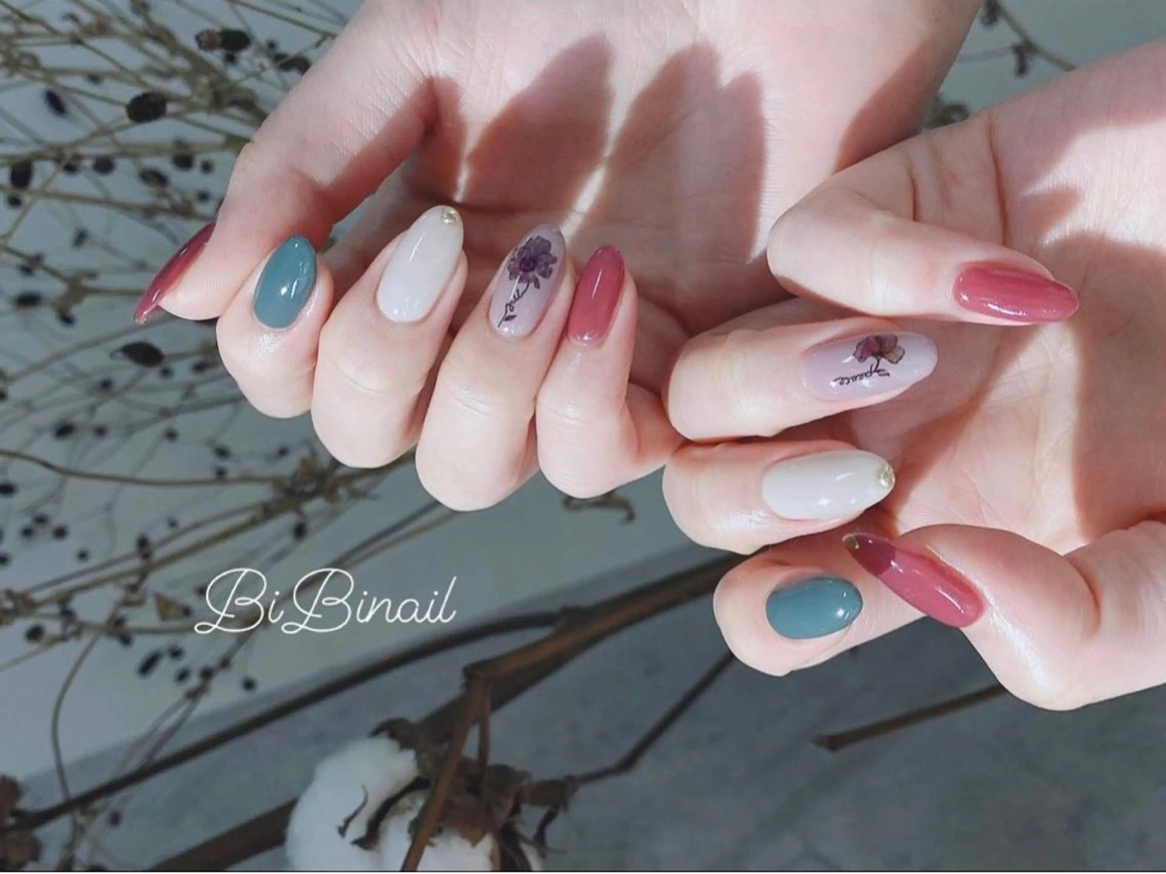 ネイル ハンドネイル purple hair design所属・Sumi Tomoのネイルデザイン