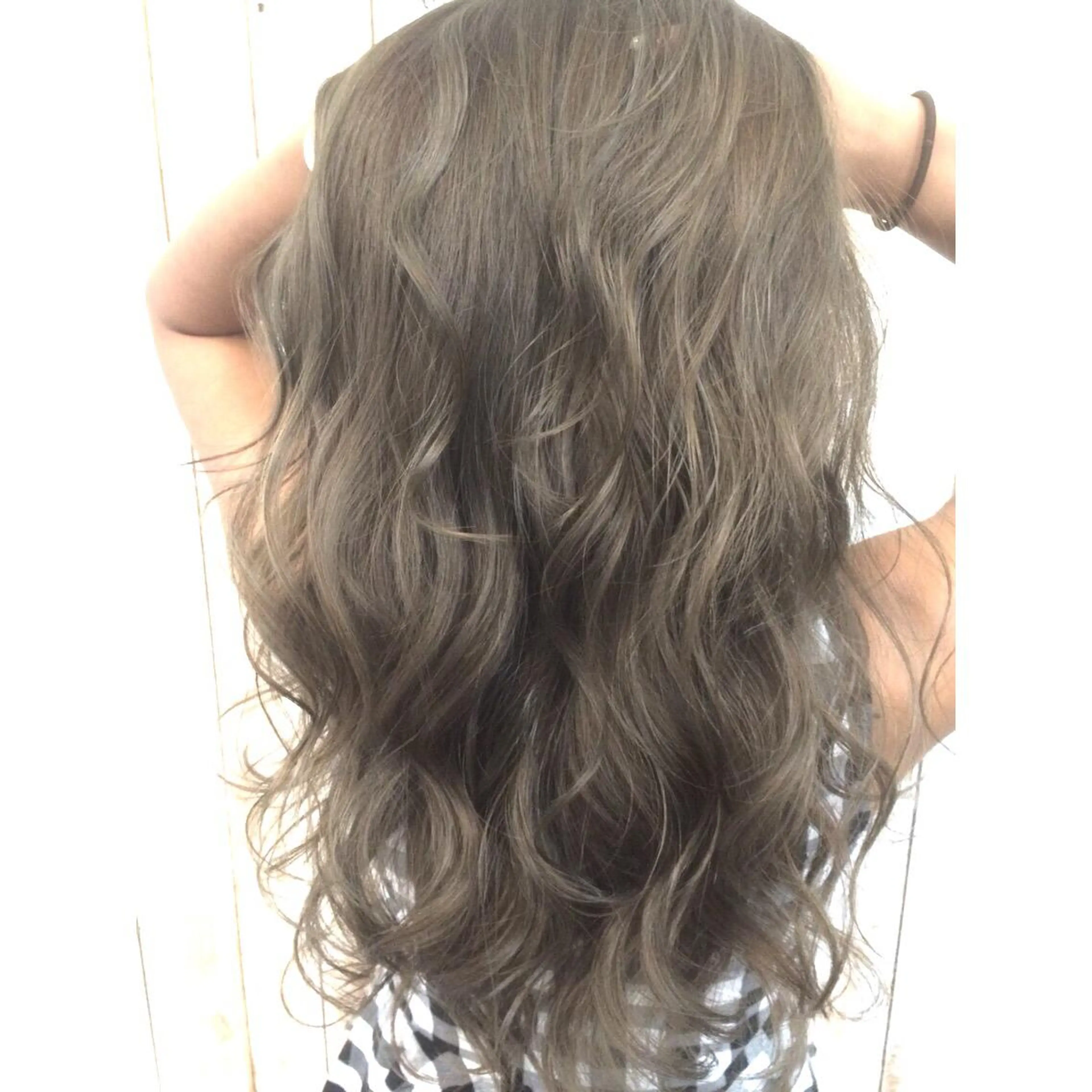 ロング カラー ハイライトカラー 3Dハイライト ハイライト ヘアカラー トリートメント 井上 一平のヘアスタイル