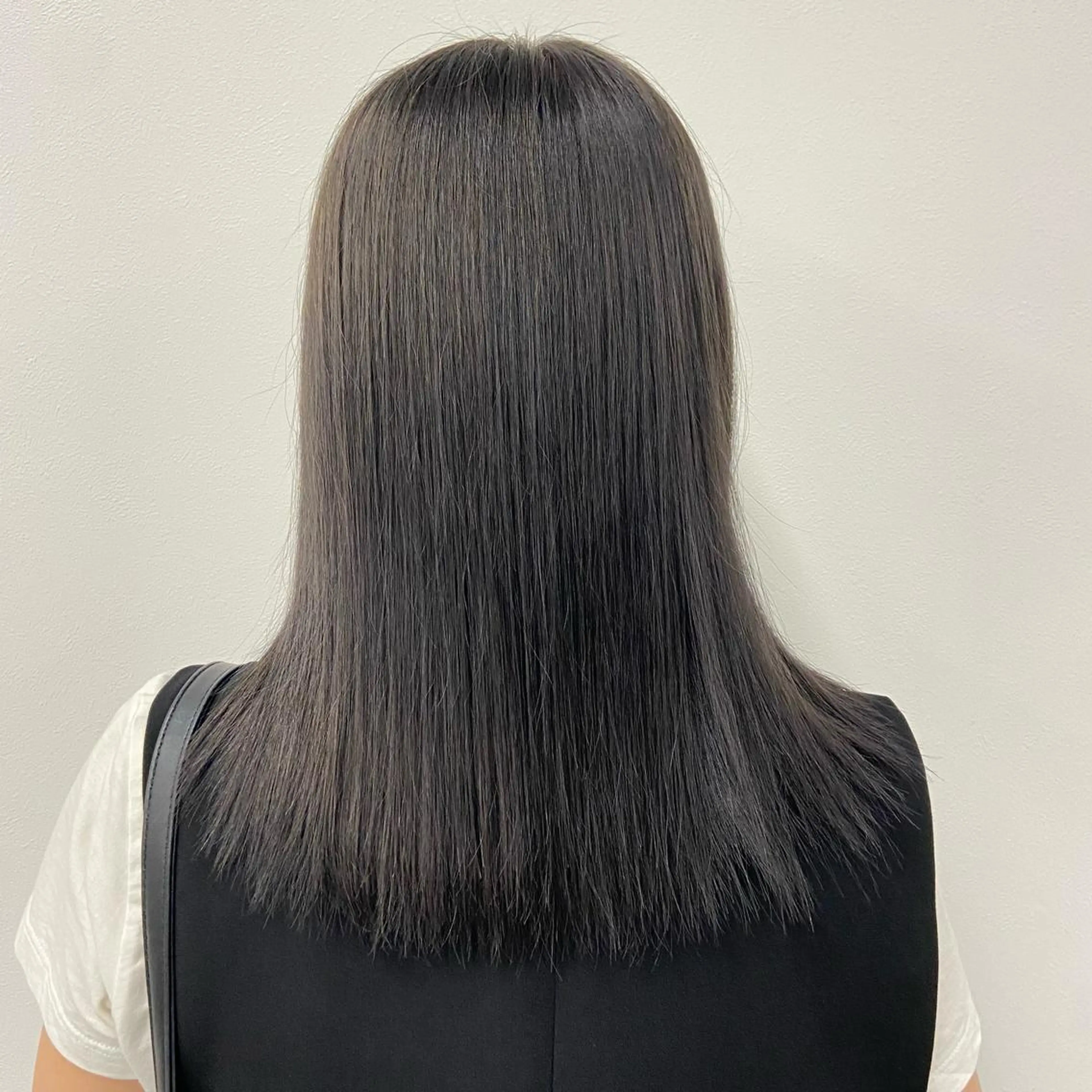 セミロング トレンドモテカラー 🩷色落ちまで可愛くのヘアスタイル