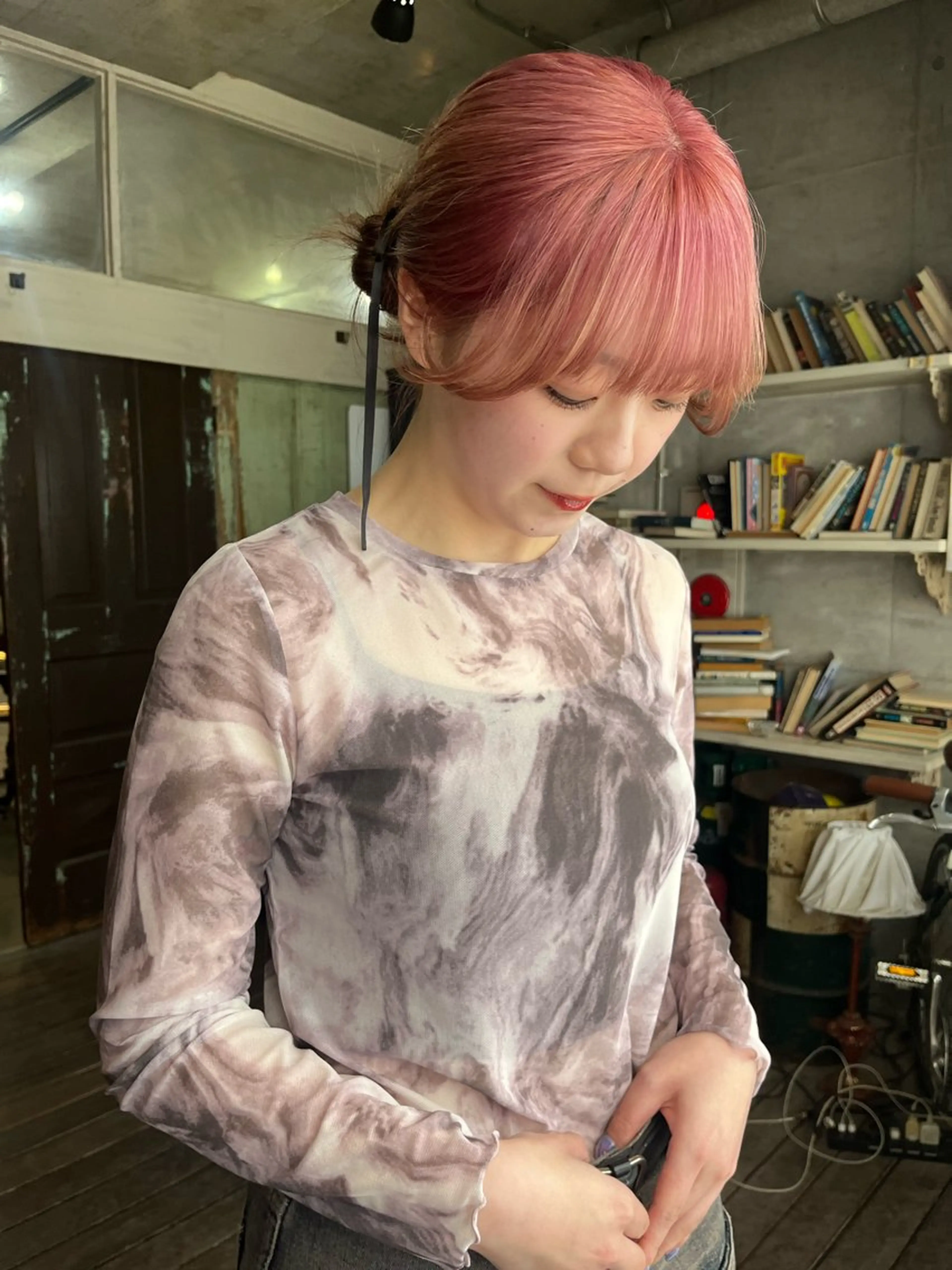 ミディアム カラー ヘアカラー トリートメント ハイトーン/顔まわり レイヤー/YUKAのヘアスタイル