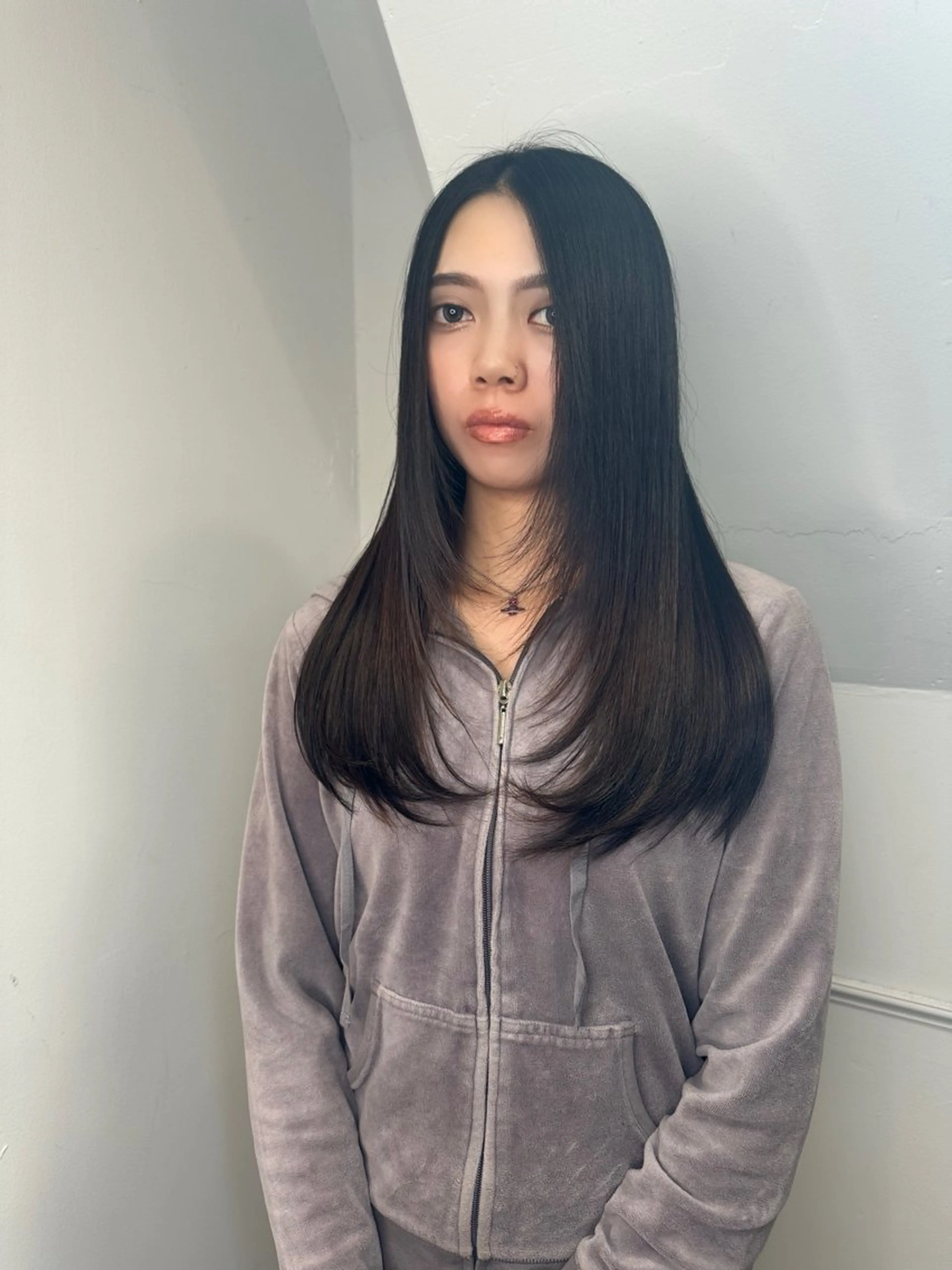 ロング カット トリートメント 艶髪カラー/レイヤ ー支持No.1renのヘアスタイル