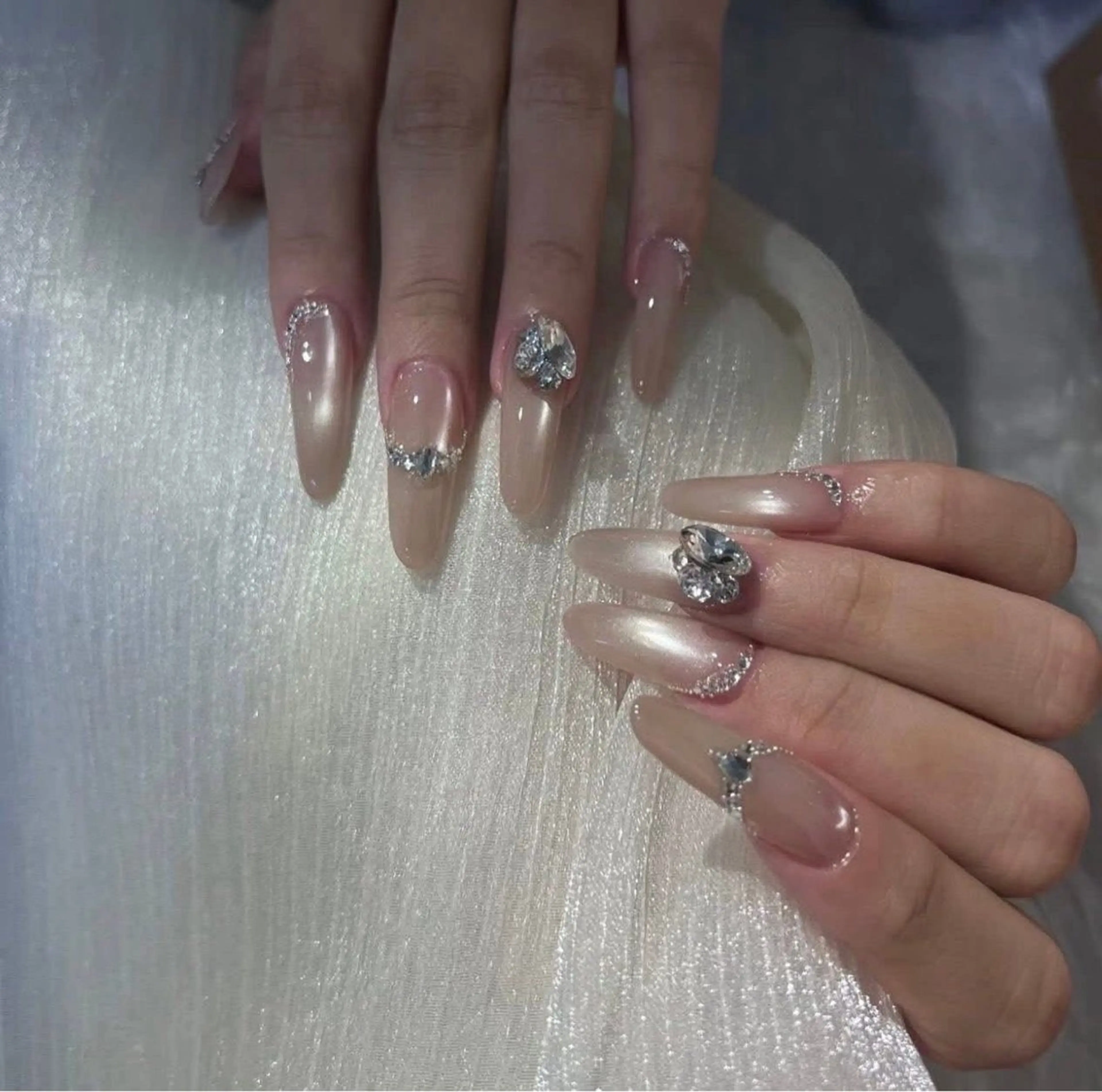 ネイル チークネイル フレンチネイル グラデーション キラキラネイル 韓国ネイル Minette nailHuongのネイルデザイン