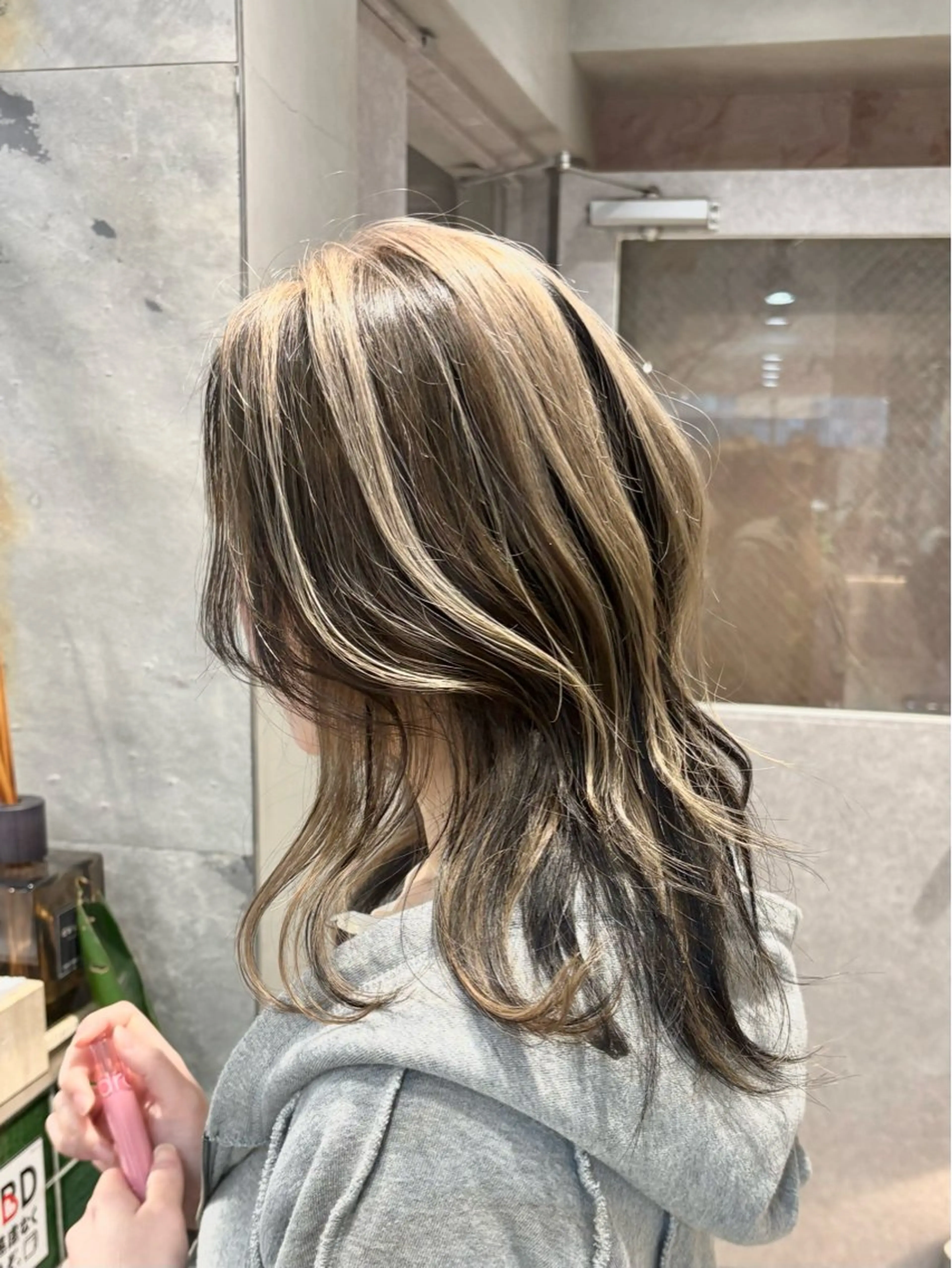 ミディアム ヘアカラー トリートメント 🩵縮毛矯正/ブリー チ/髪質改善/いつかのヘアスタイル