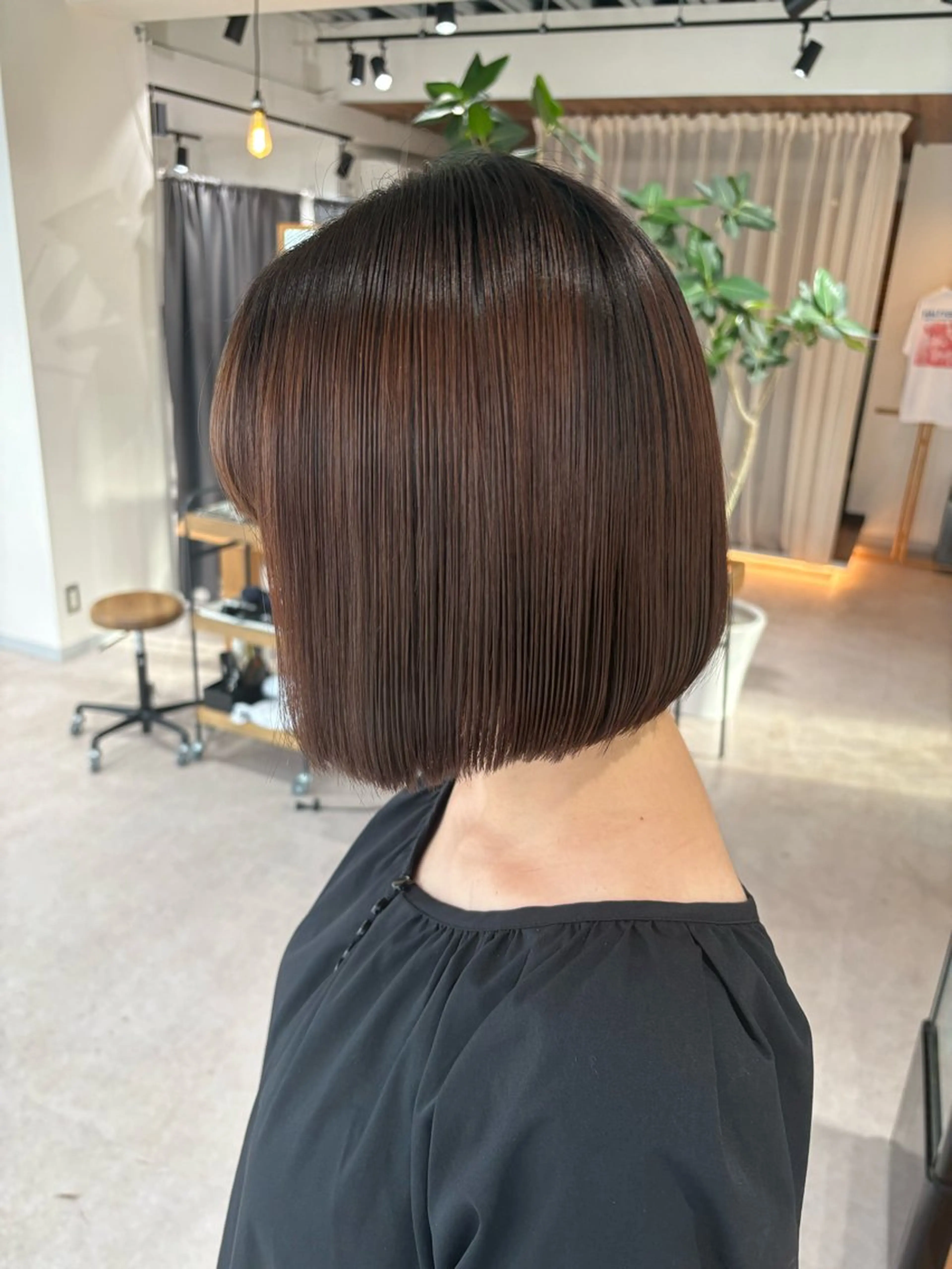 ショート ボブ カット aina / n.w.hのヘアスタイル