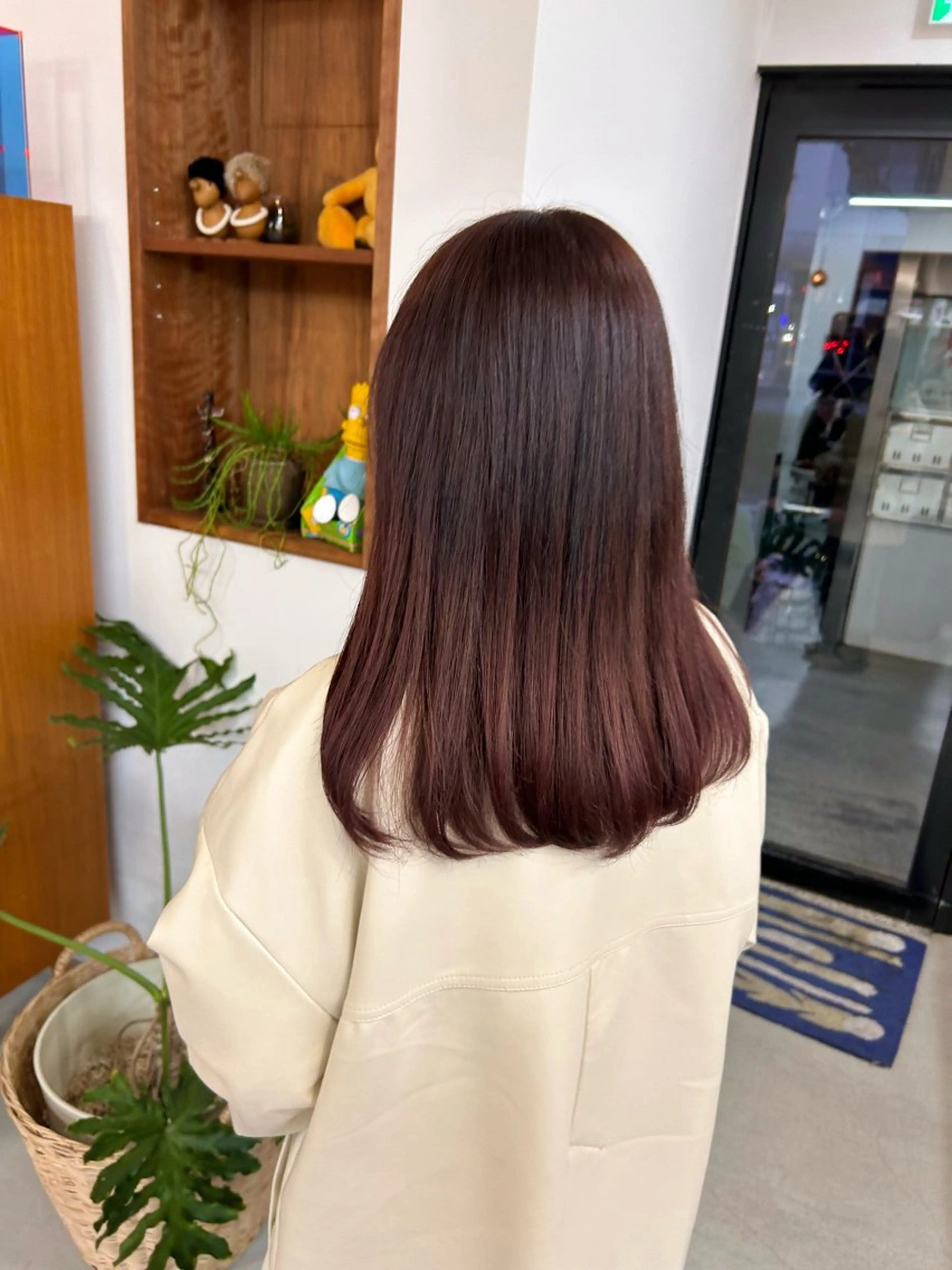 カラー ブリーチ ピンクカラー 藤原 あかりのヘアスタイル