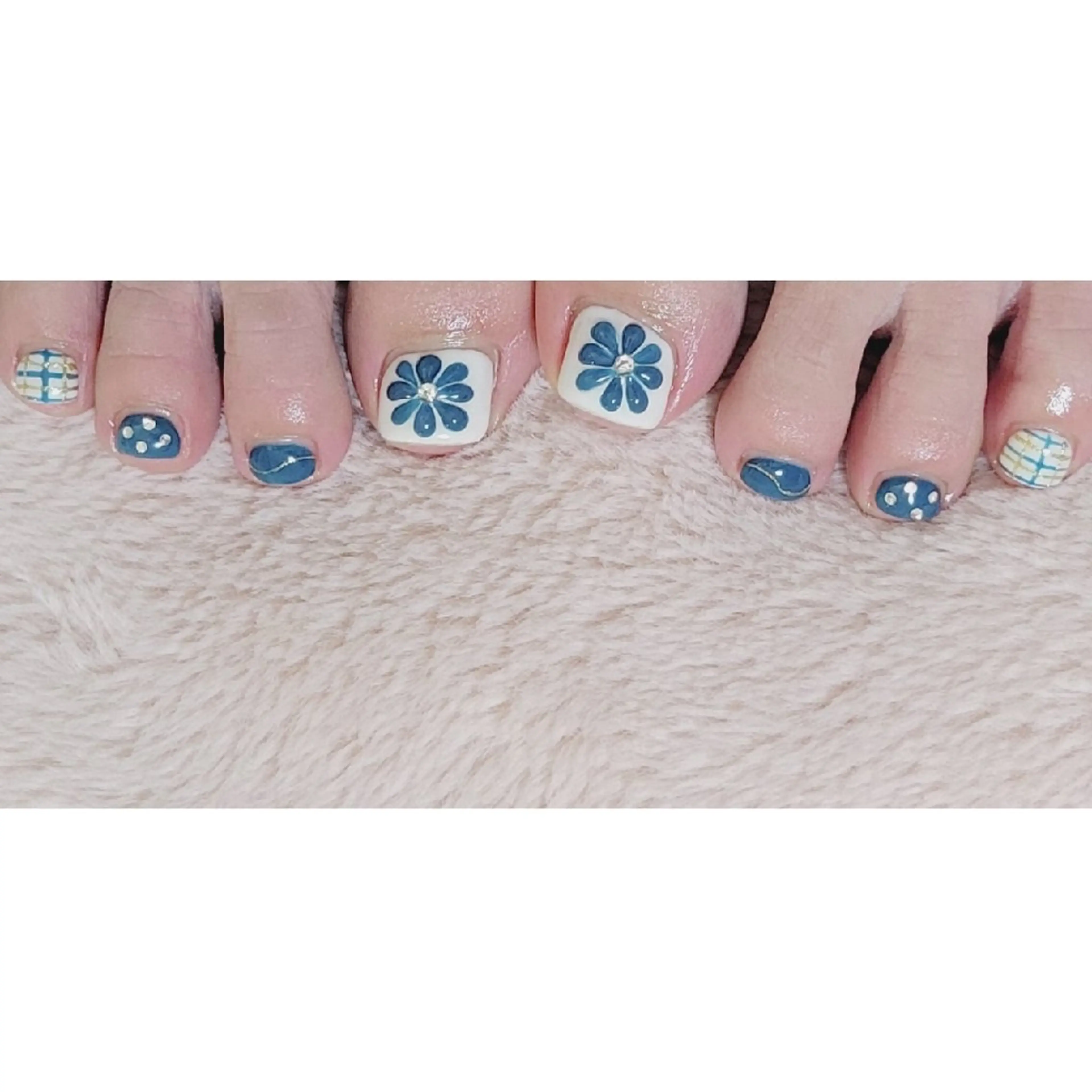 ネイル フットネイル ネイルサロンほっこり kanaのネイルデザイン