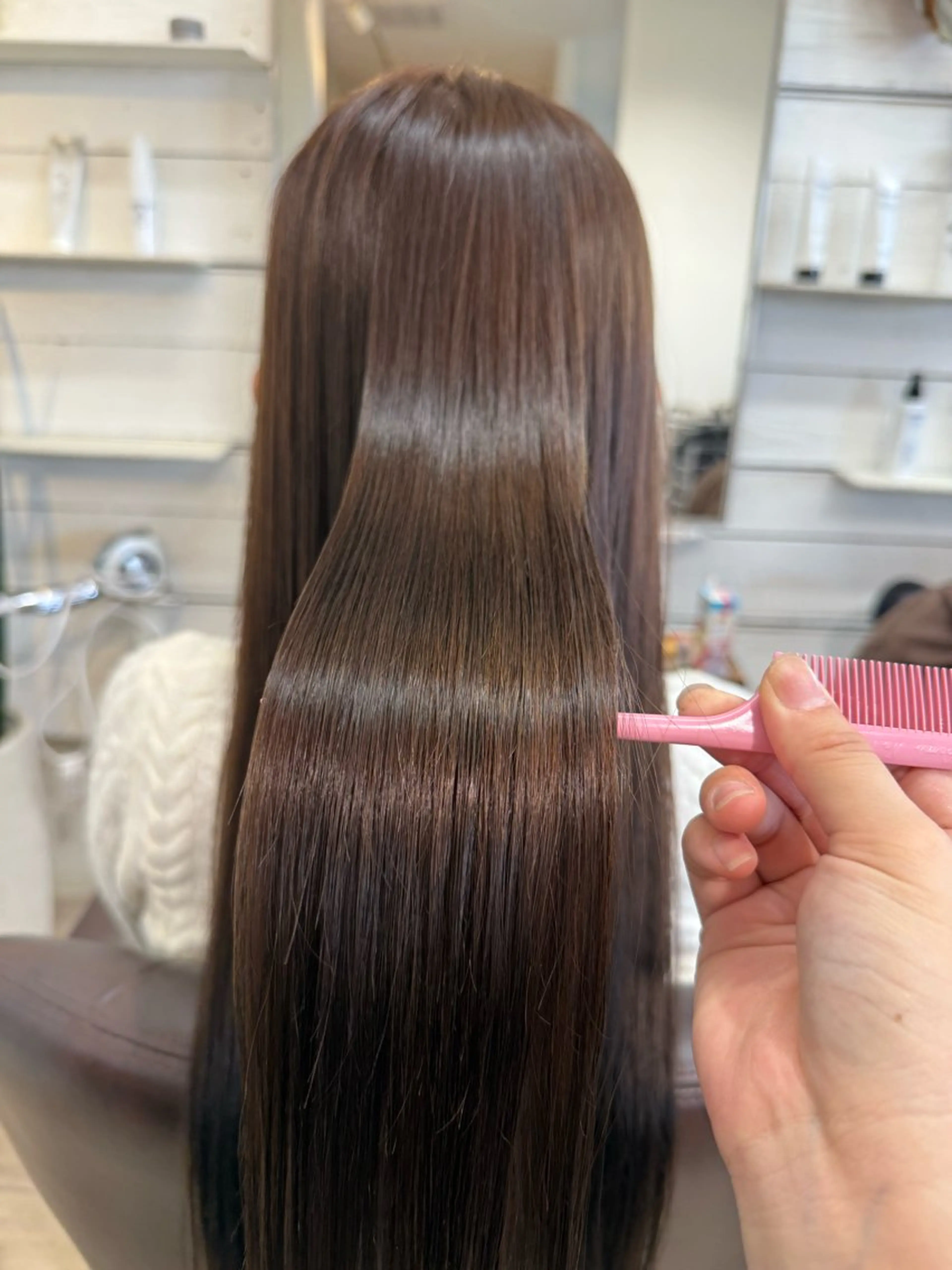 ミディアム Lacica所属・三原 つばさのヘアスタイル