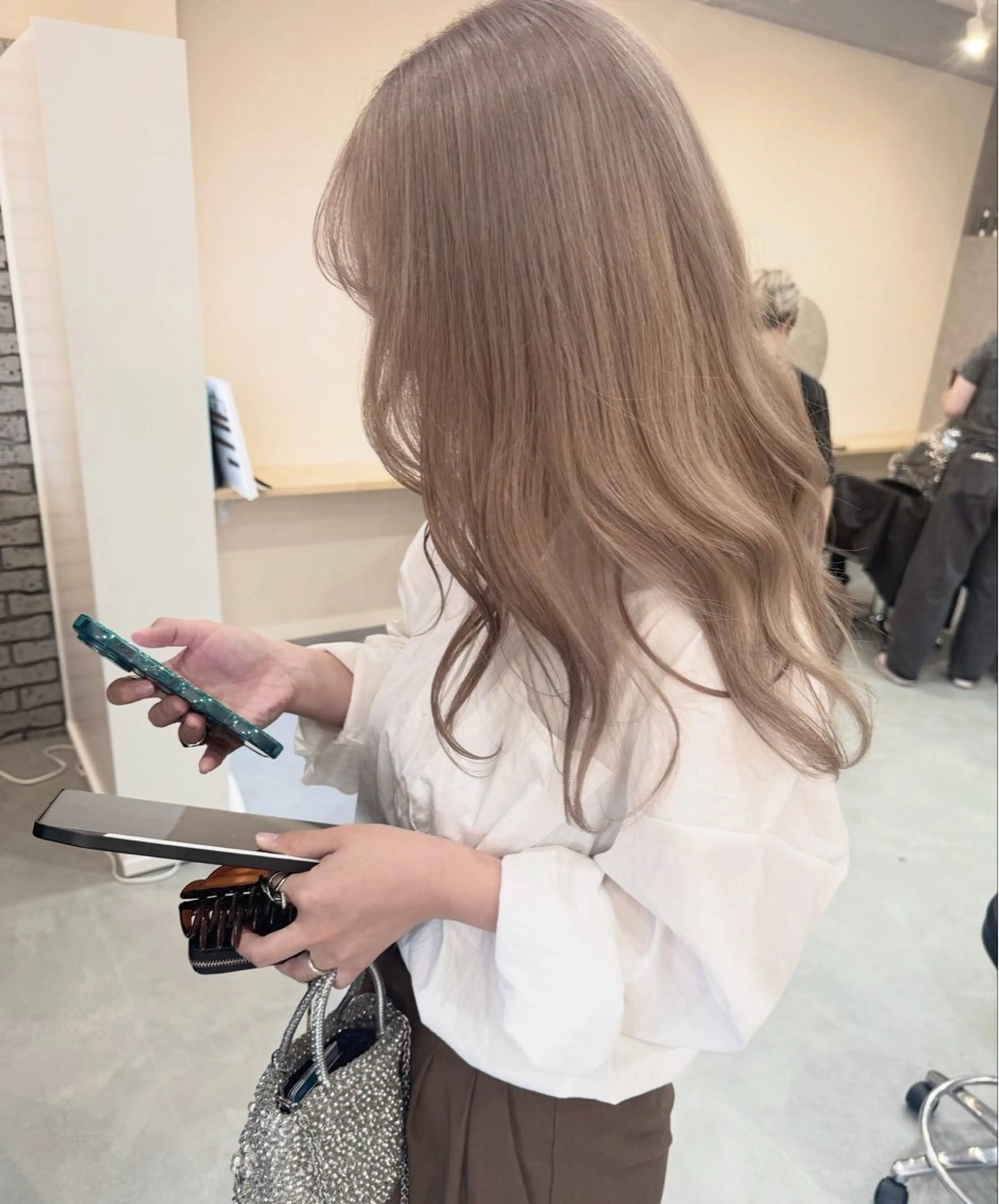 ロング カラー ブリーチ ブリーチなしカラー 髪質改善 ロング 似合わせカット ヘアカラー レイヤー/顔周り 透明感カラー🥂のヘアスタイル