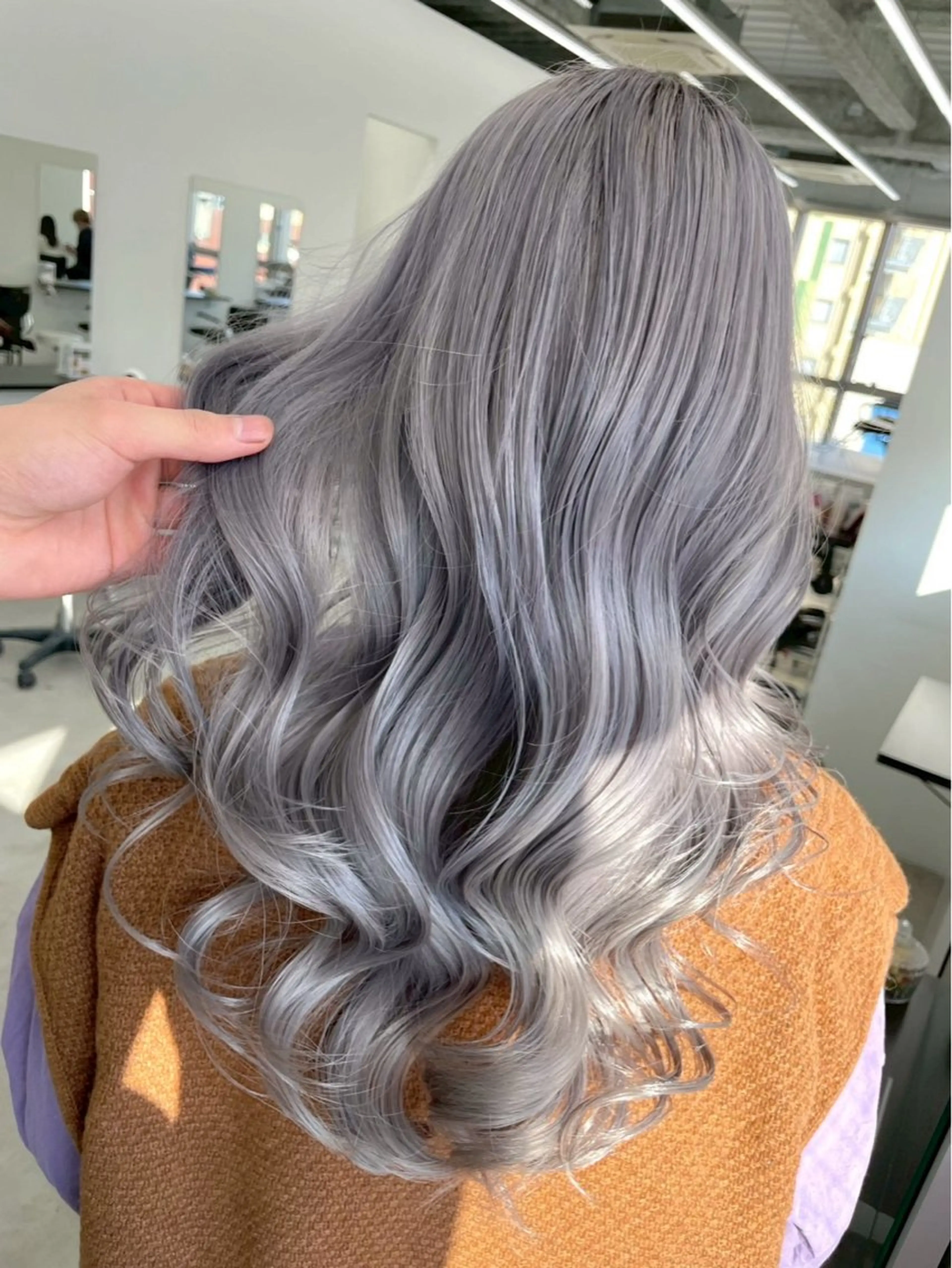 ロング カラー ブリーチ 透明感カラー ハイトーンカラー シルバー Kazuki/名古屋 ブリーチ/髪質改善のヘアスタイル