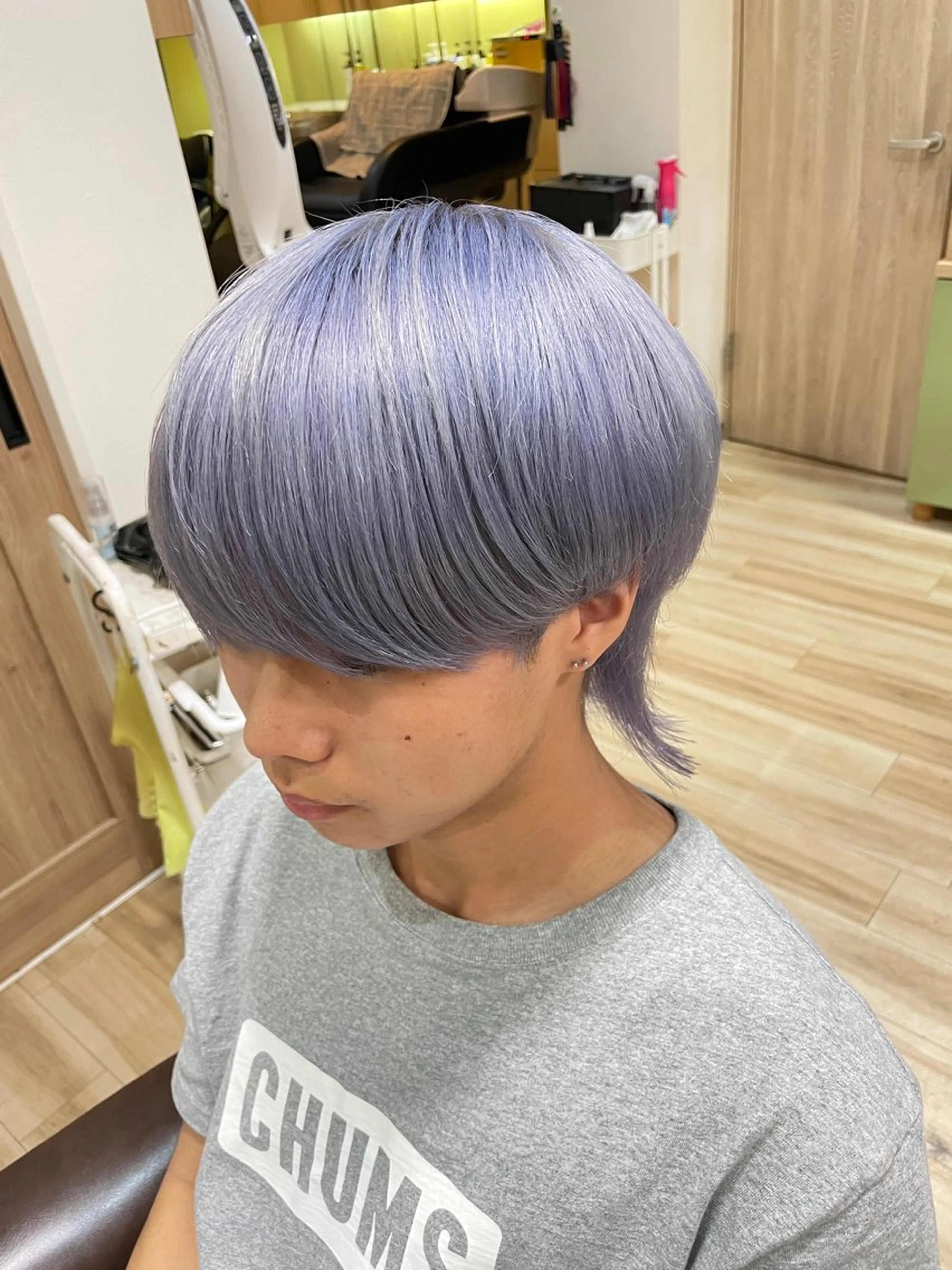 ショート カラー メンズ メンズブリーチ ブリーチ ラベンダーカラー 🌈派手髪ハイトーン 🌈鈴木亮太🌈のヘアスタイル