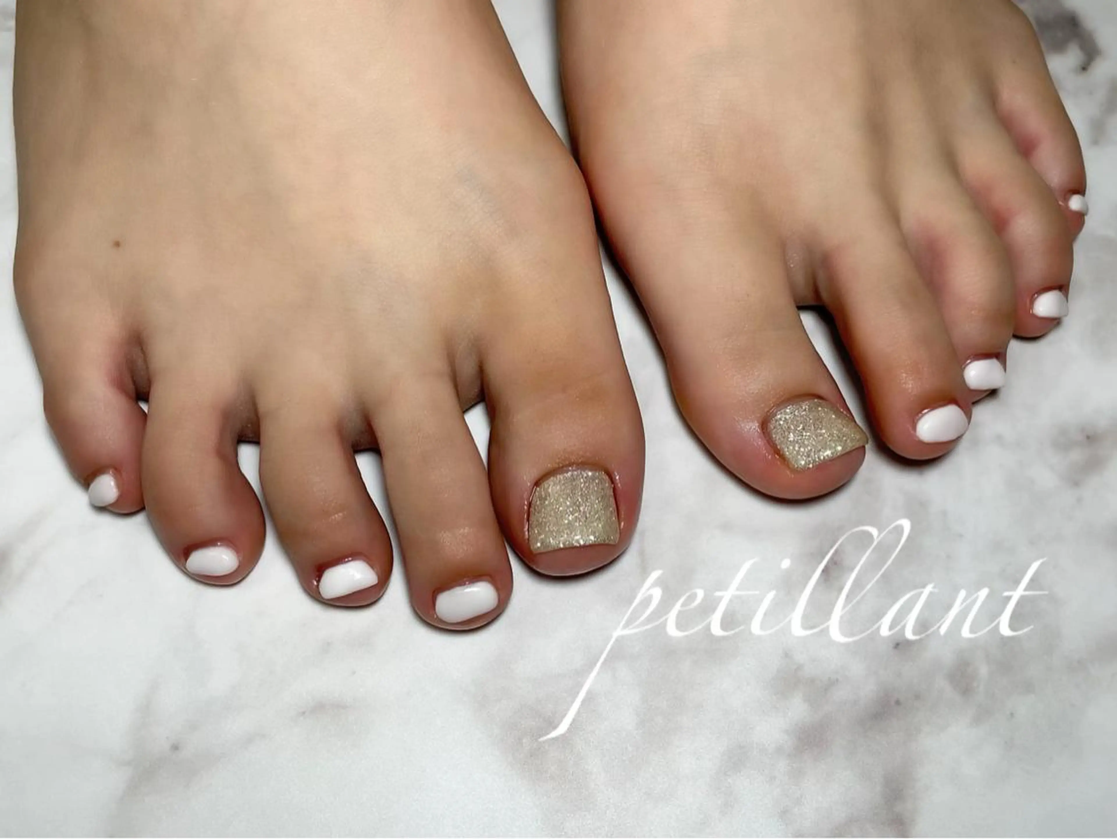 ネイル シンプルネイル 夏ネイル フットネイル nail salon petillantのネイルデザイン