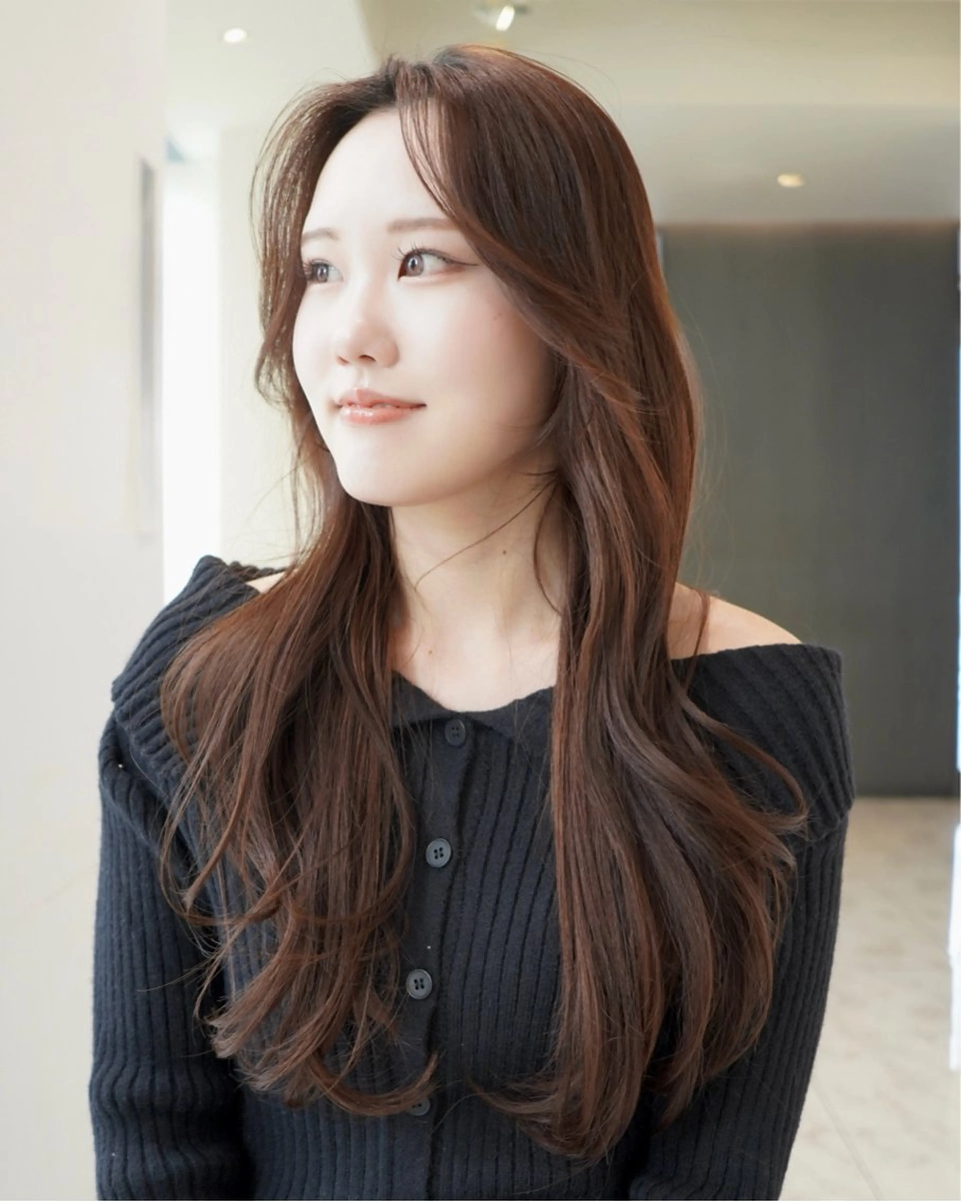 ロング 顔周りカット かきあげバング 飯田 優花/カットモデルのヘアスタイル