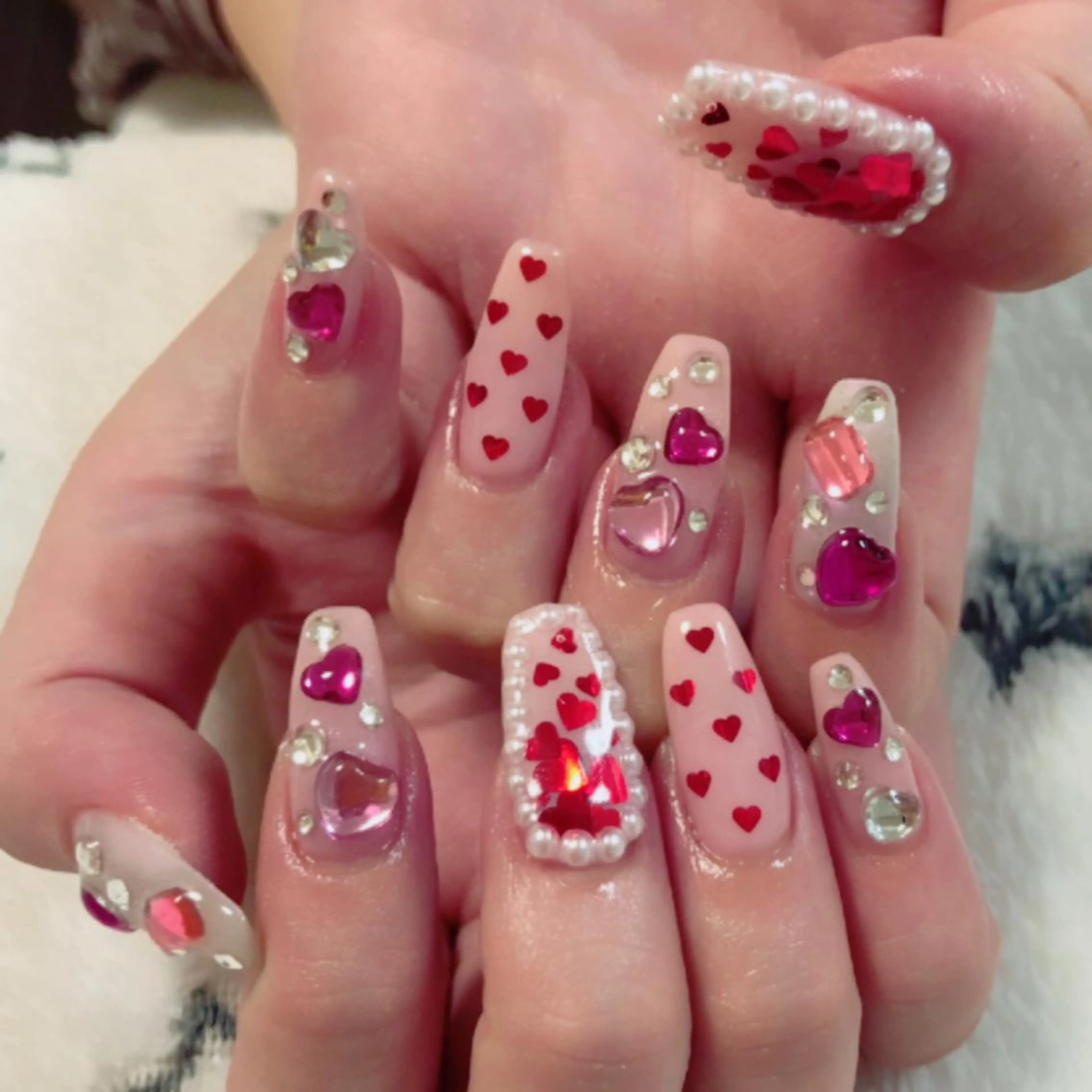 ネイル ハート キラキラネイル ピンク MAYME TAMAKIのネイルデザイン