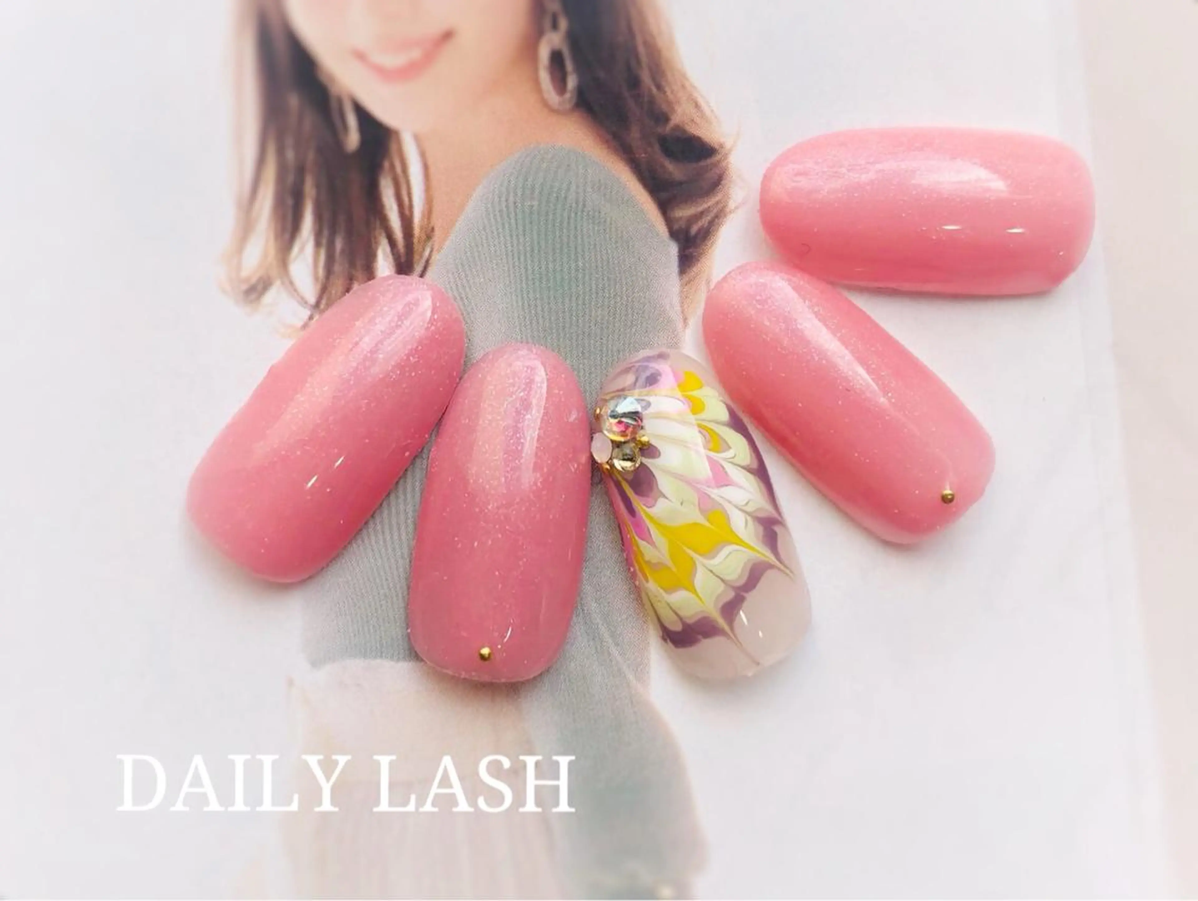 ネイル アートネイル S Sの眉毛・アイブロウイメージ