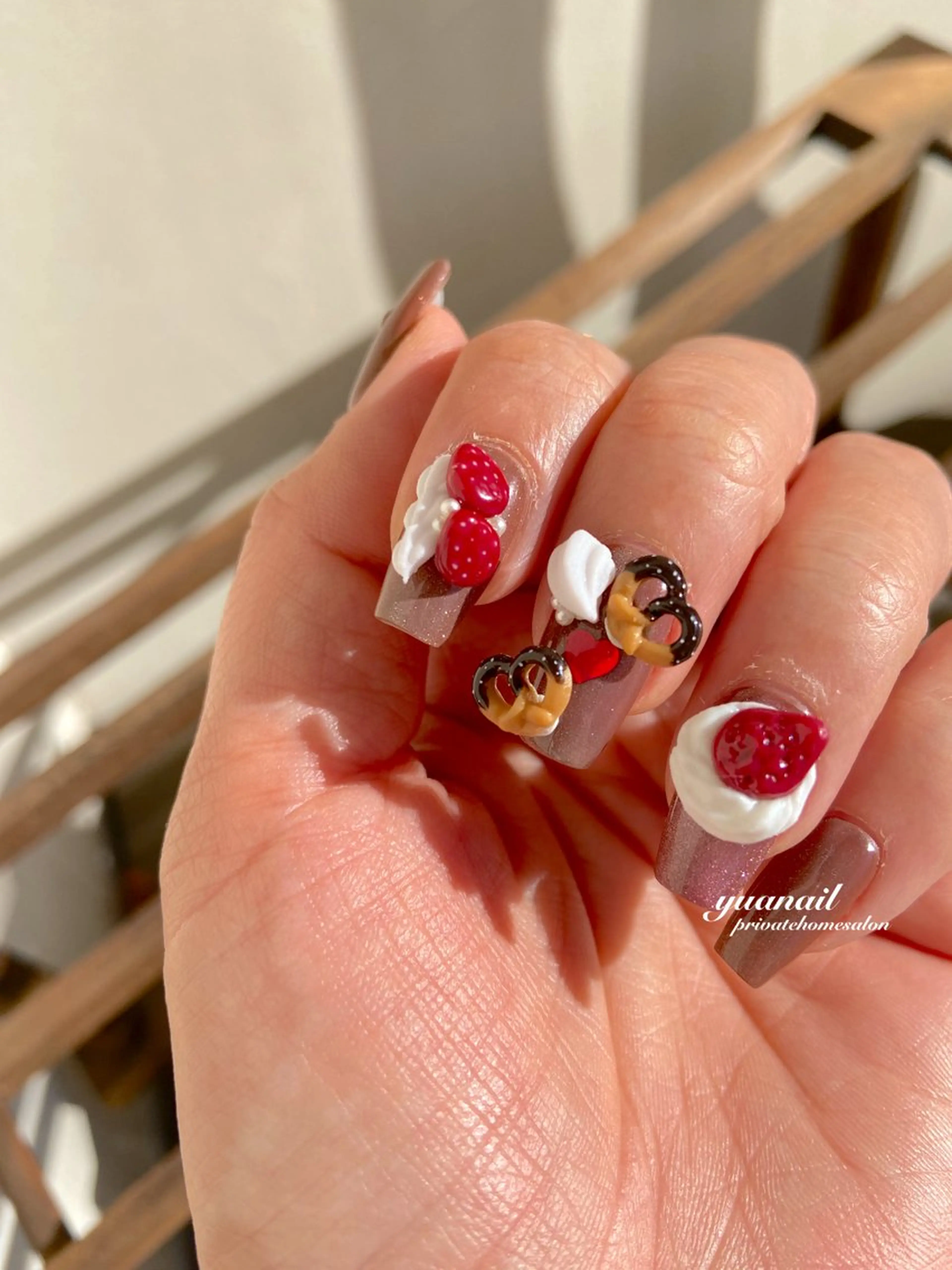 ネイル YÜA NAILのネイルデザイン