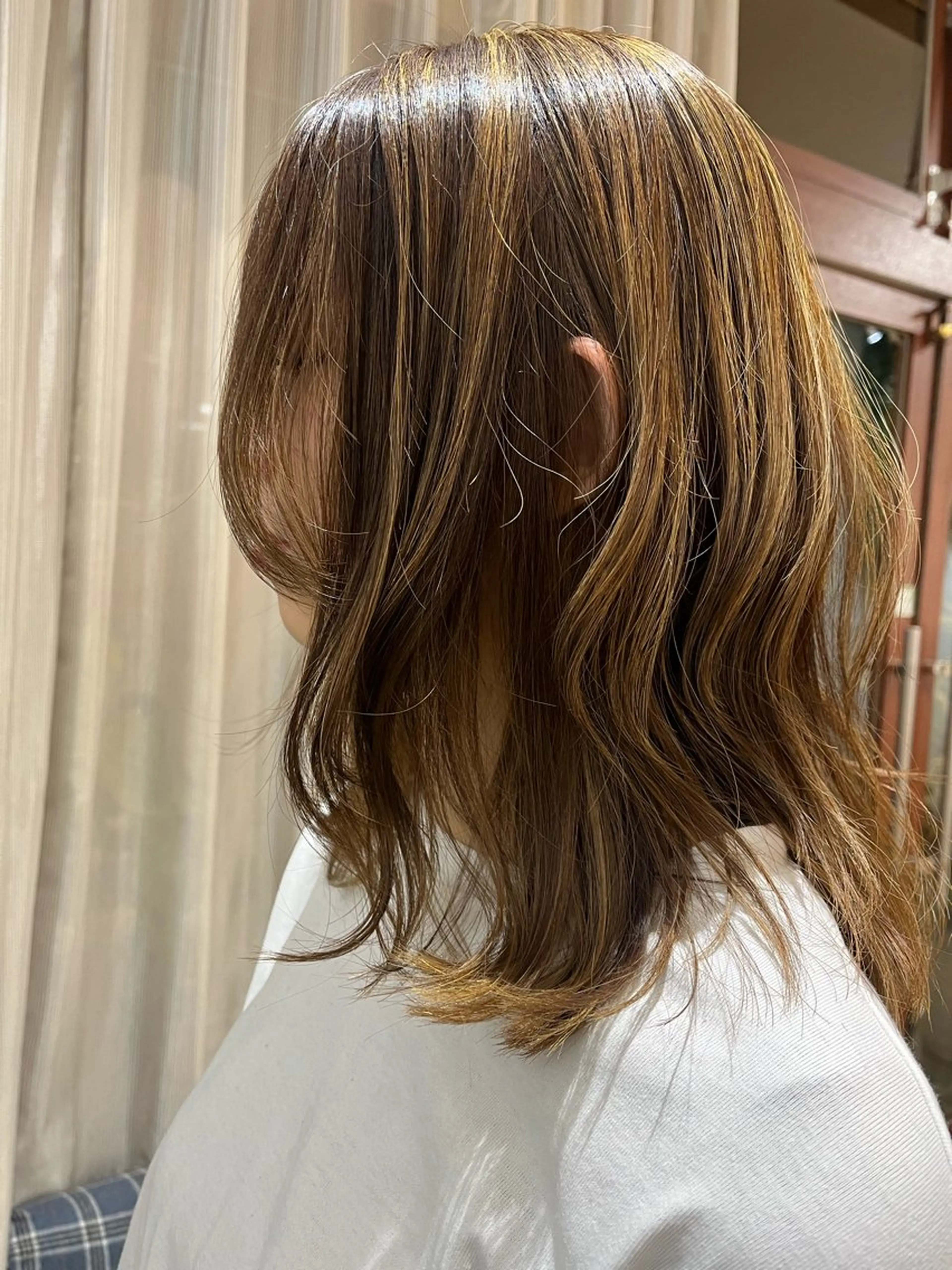 ミディアム Greens Yokoのヘアスタイル