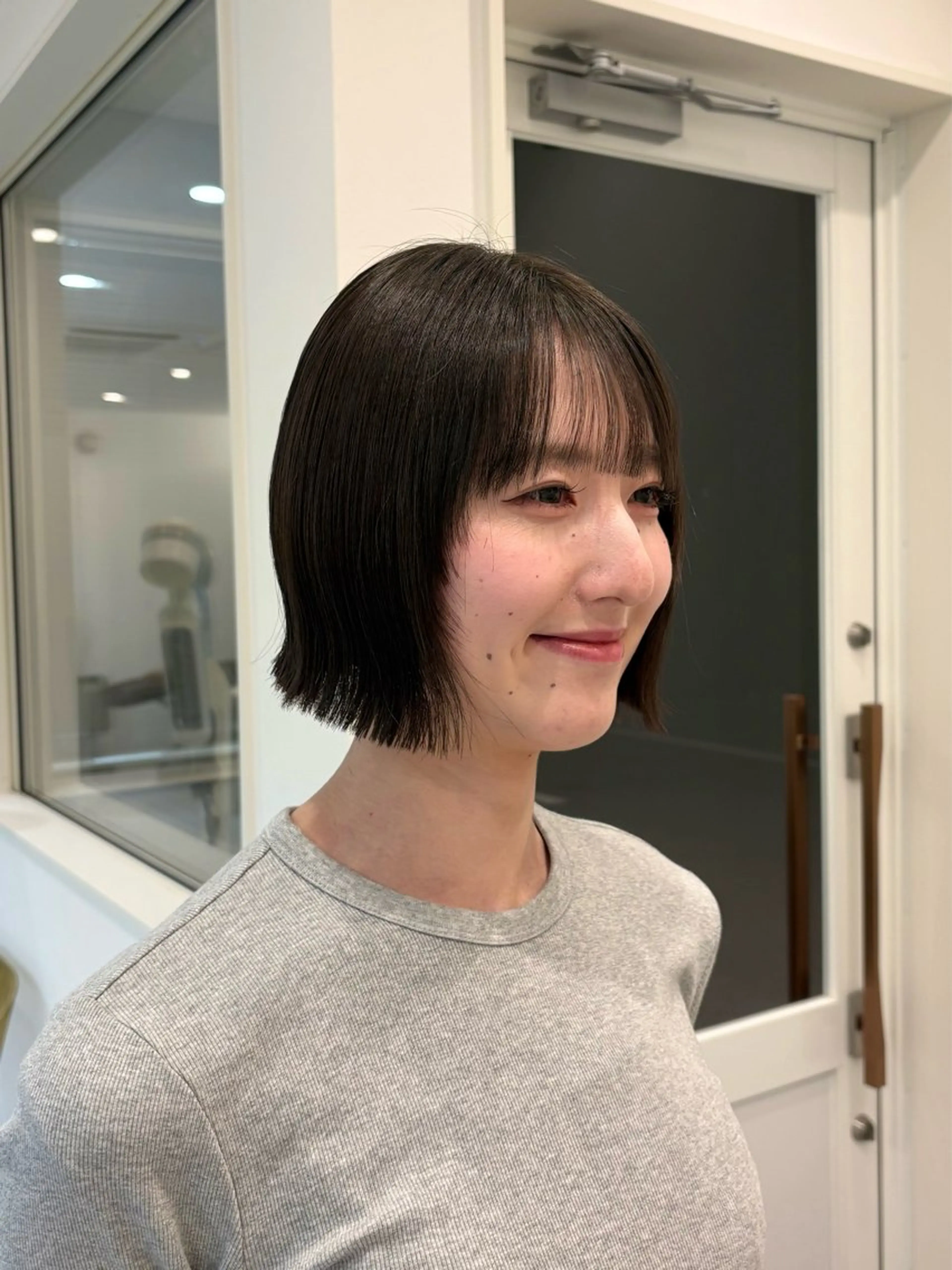 ショート ヘアカラー 加賀谷 乙葉のヘアスタイル