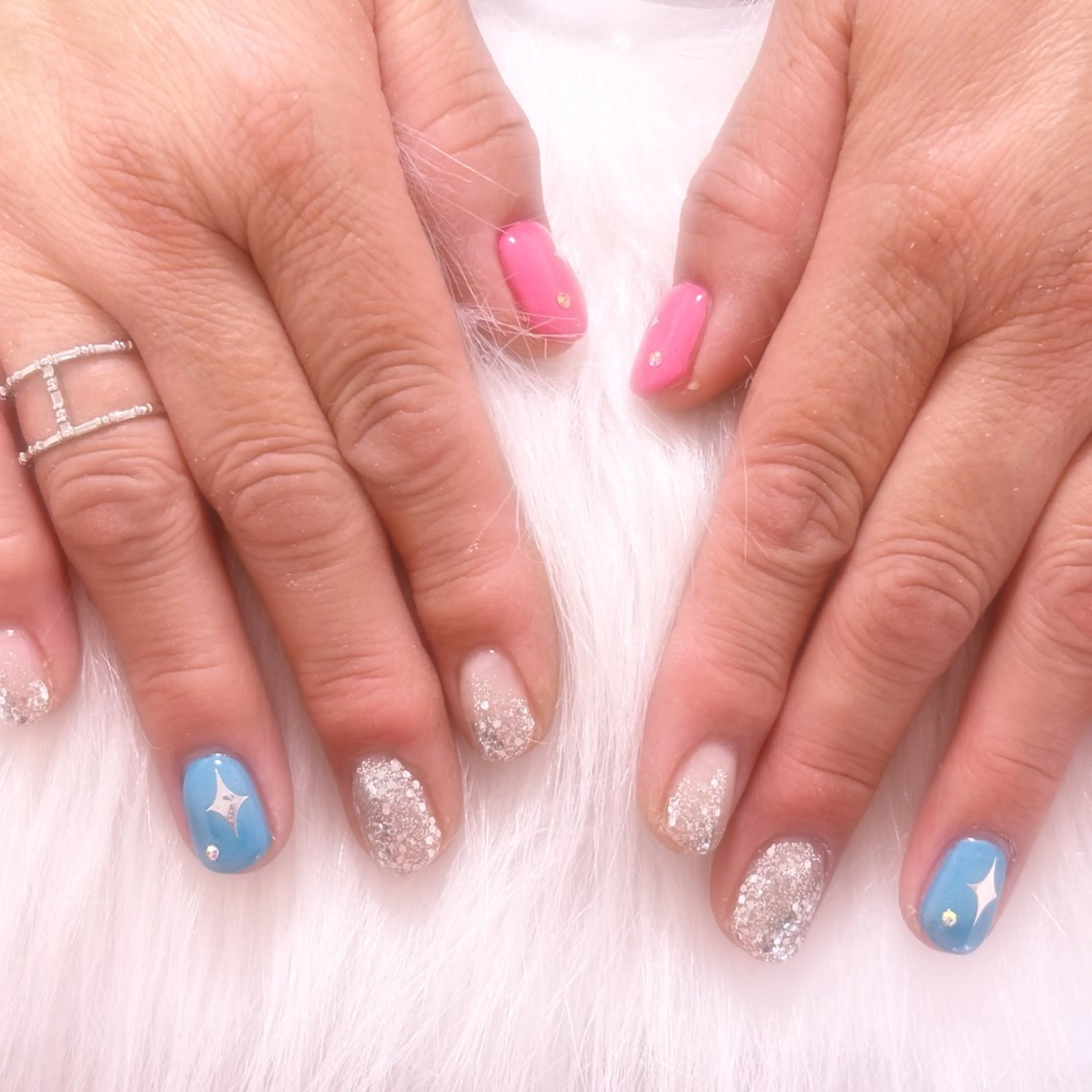 ネイル ハンドネイル 梅島のネイル屋さん所属・梅島の ネイル屋さんのネイルデザイン