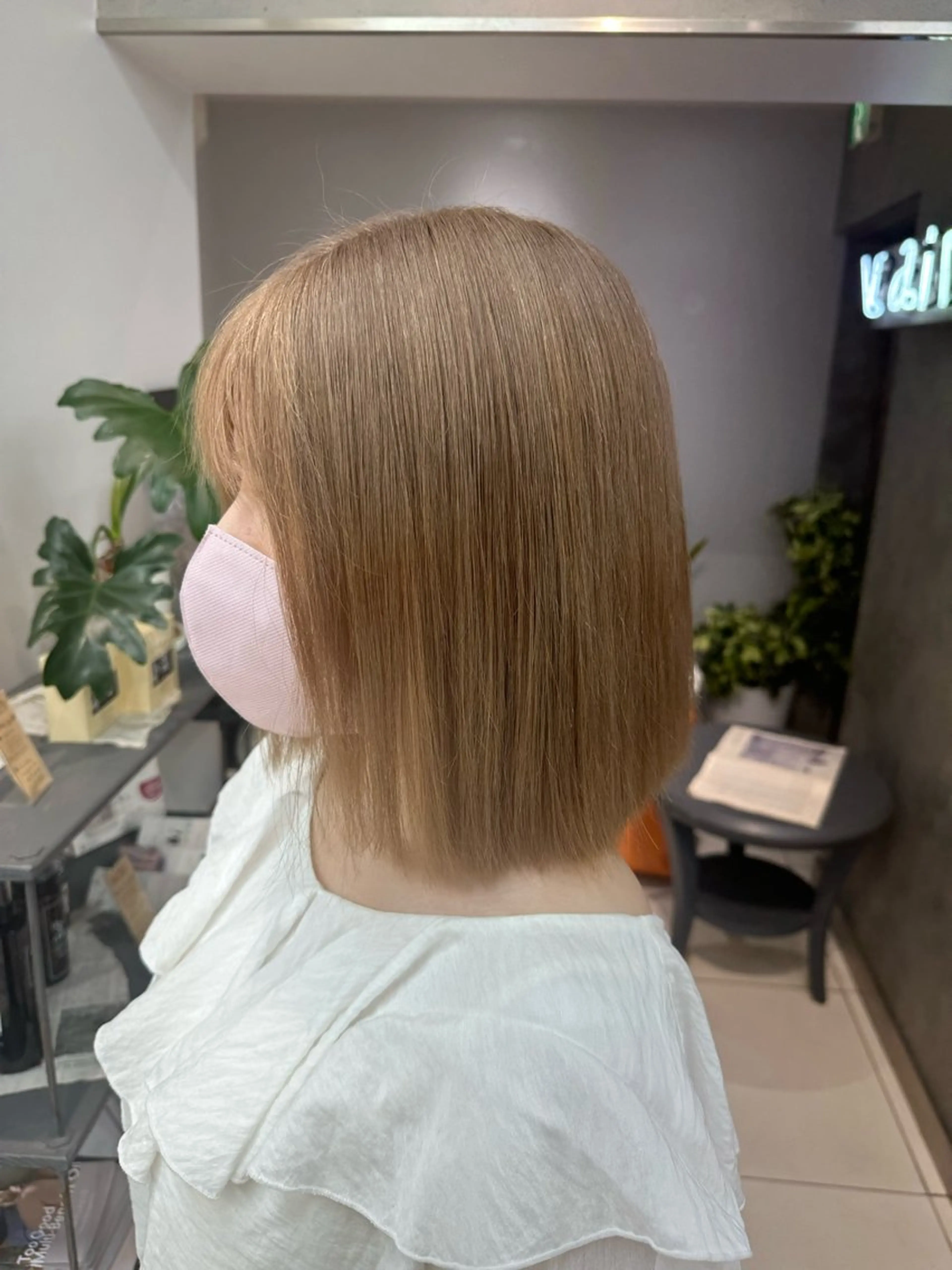 ショート カラー ハイトーンカラー が絶対可愛い✨泰聖✨のヘアスタイル