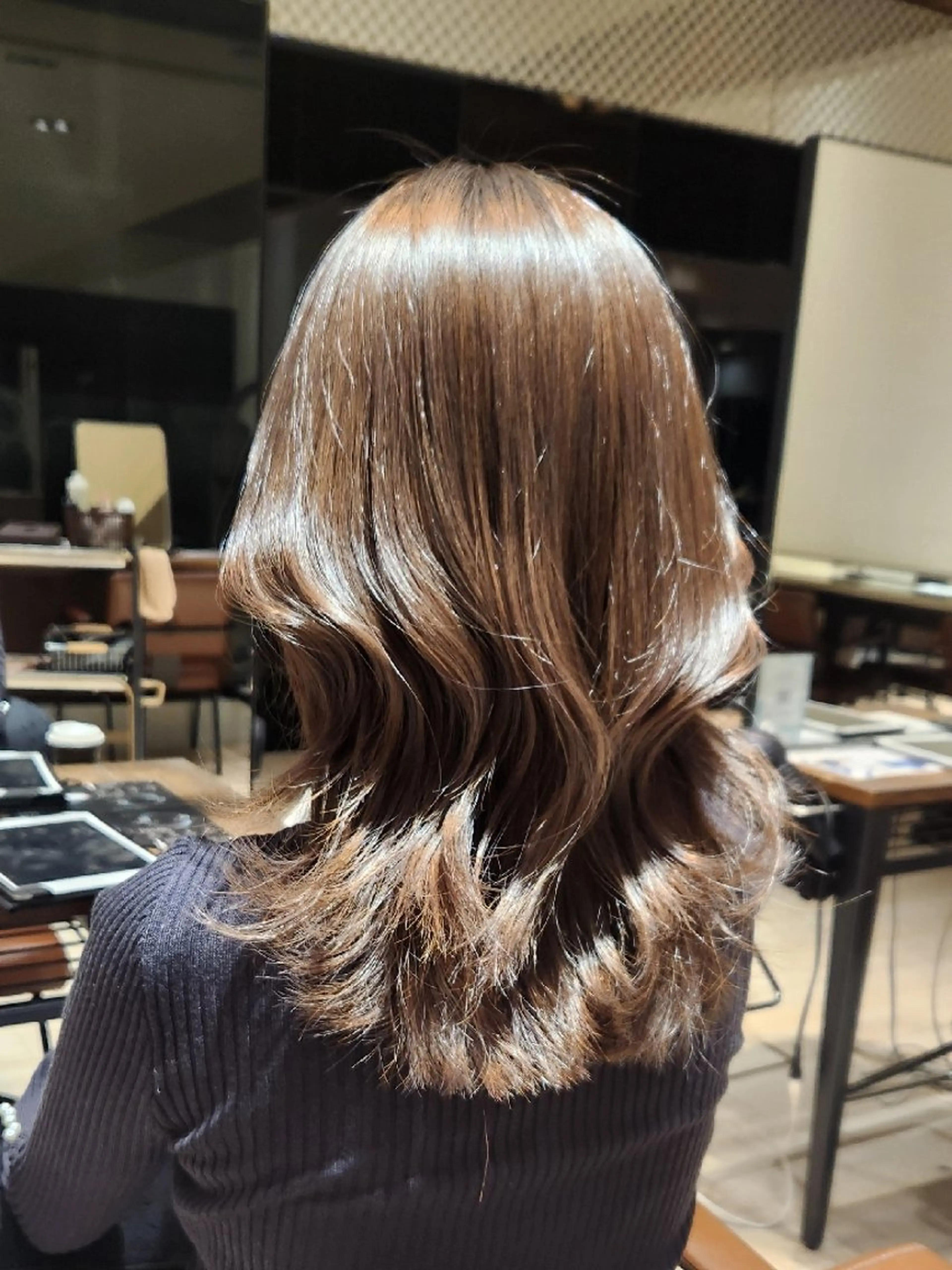 ミディアム カット ヘアカラー トリートメント Nanako。/韓国 ハッシュカットのヘアスタイル