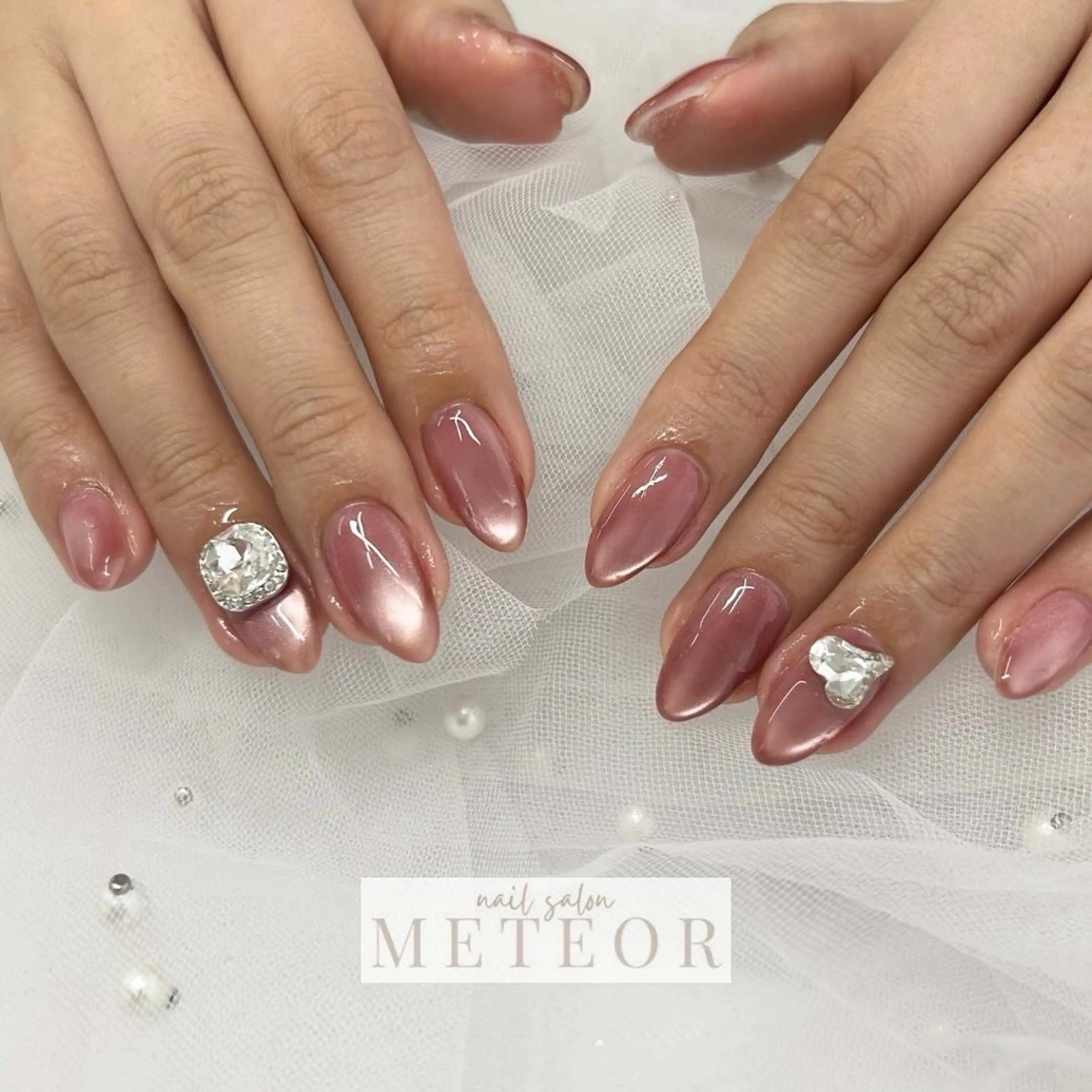 ハンド　マグネットネイル　オフ込みの写真