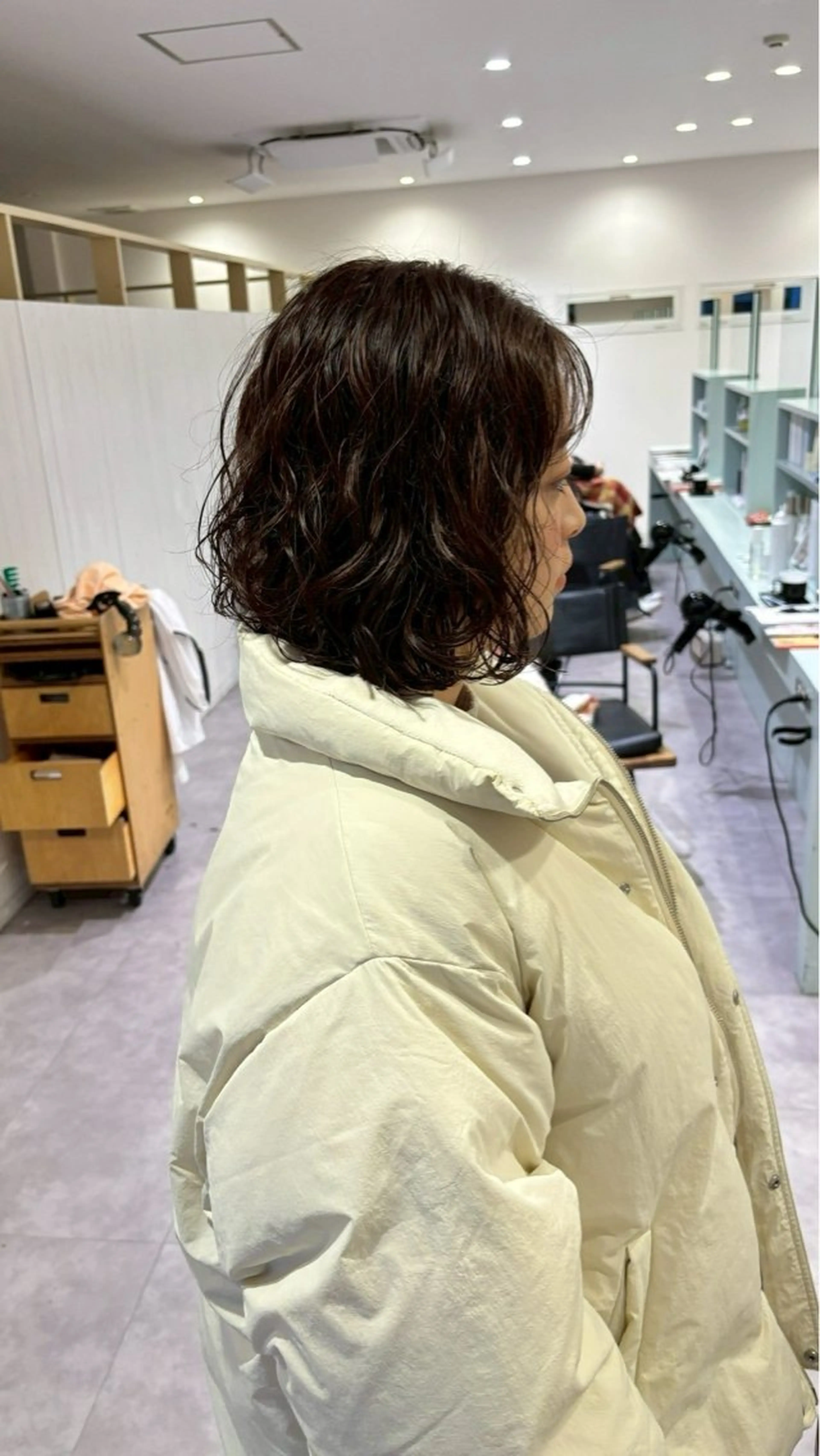 ミディアム 新井 美優のヘアスタイル