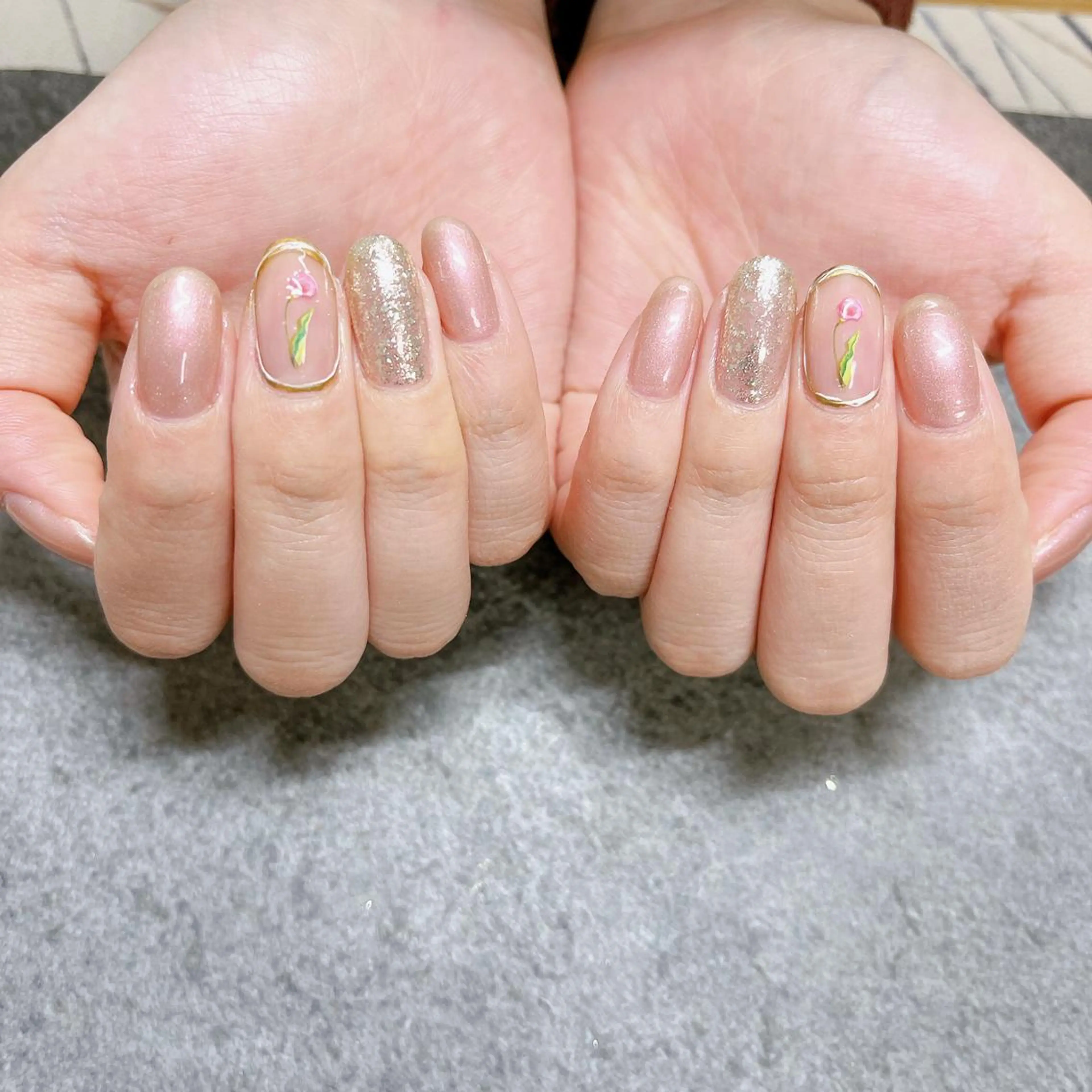 ネイル オーロラネイル フラワーネイル フットネイル フレンチネイル ジェルネイル mogunail &blowのネイルデザイン