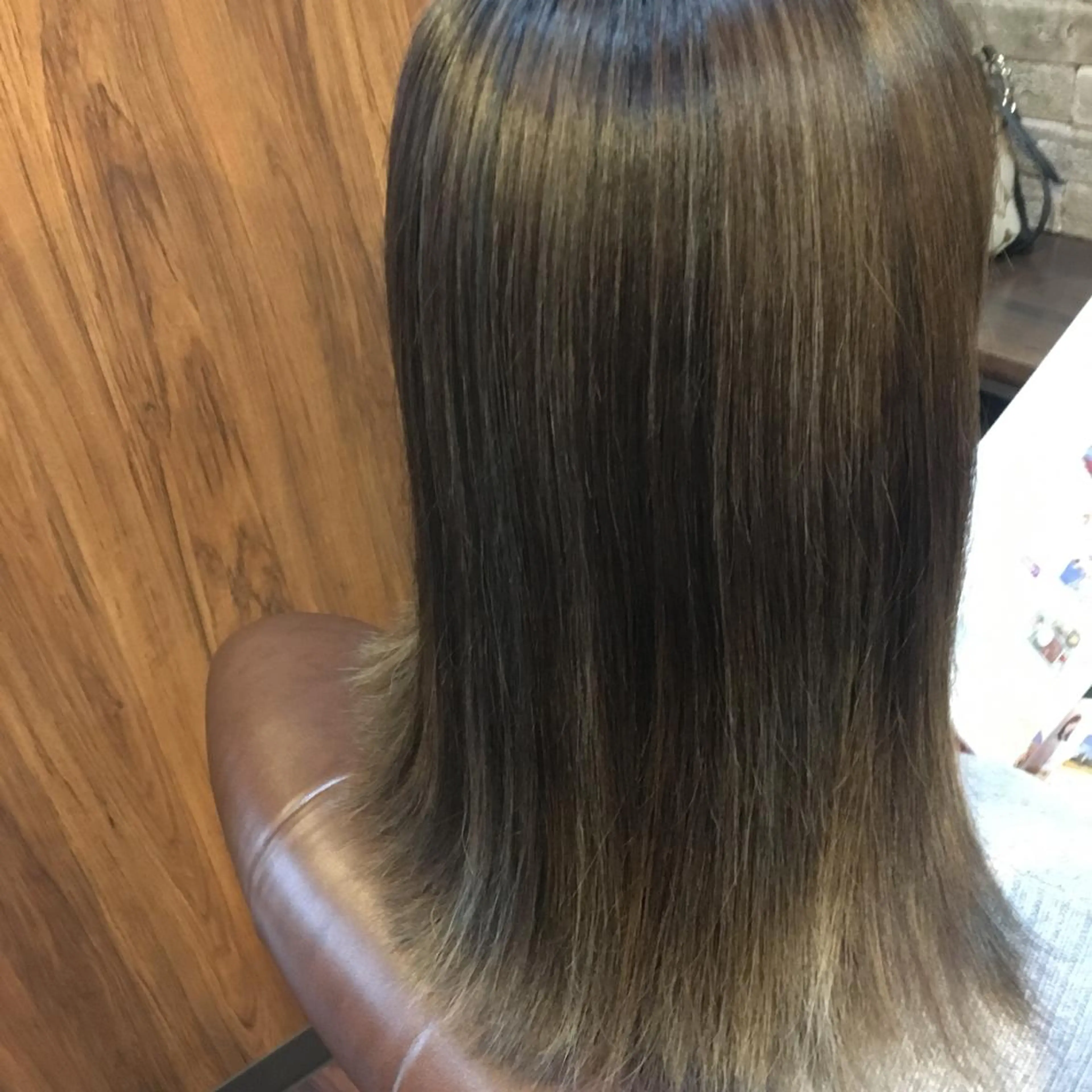 セミロング カラー HairDesign Azurのヘアスタイル