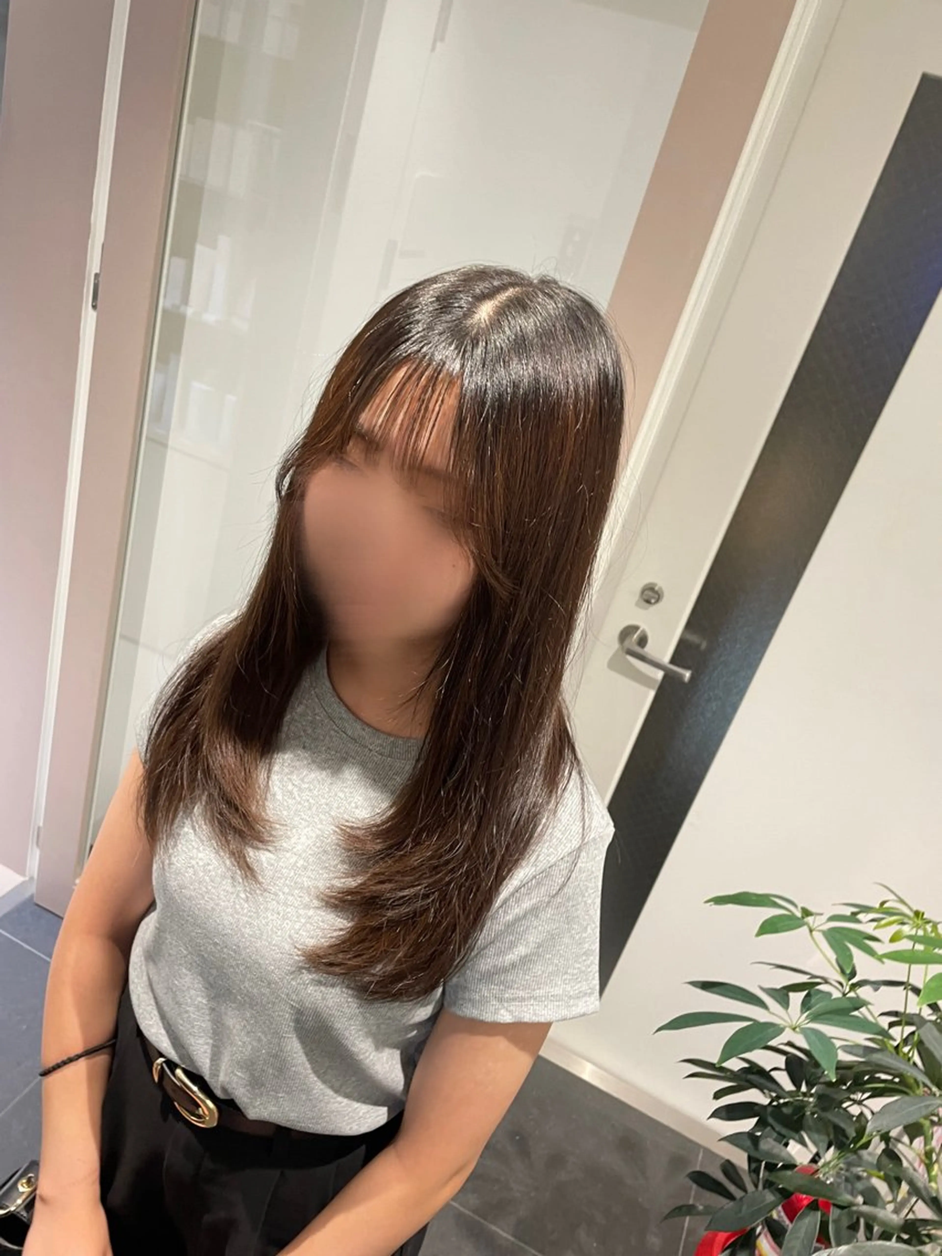 セミロング 顔周りカット 韓国風ヘア レイヤーカット ローレイヤー カット けいせい/横浜/ カラー、パーマ、縮毛のヘアスタイル