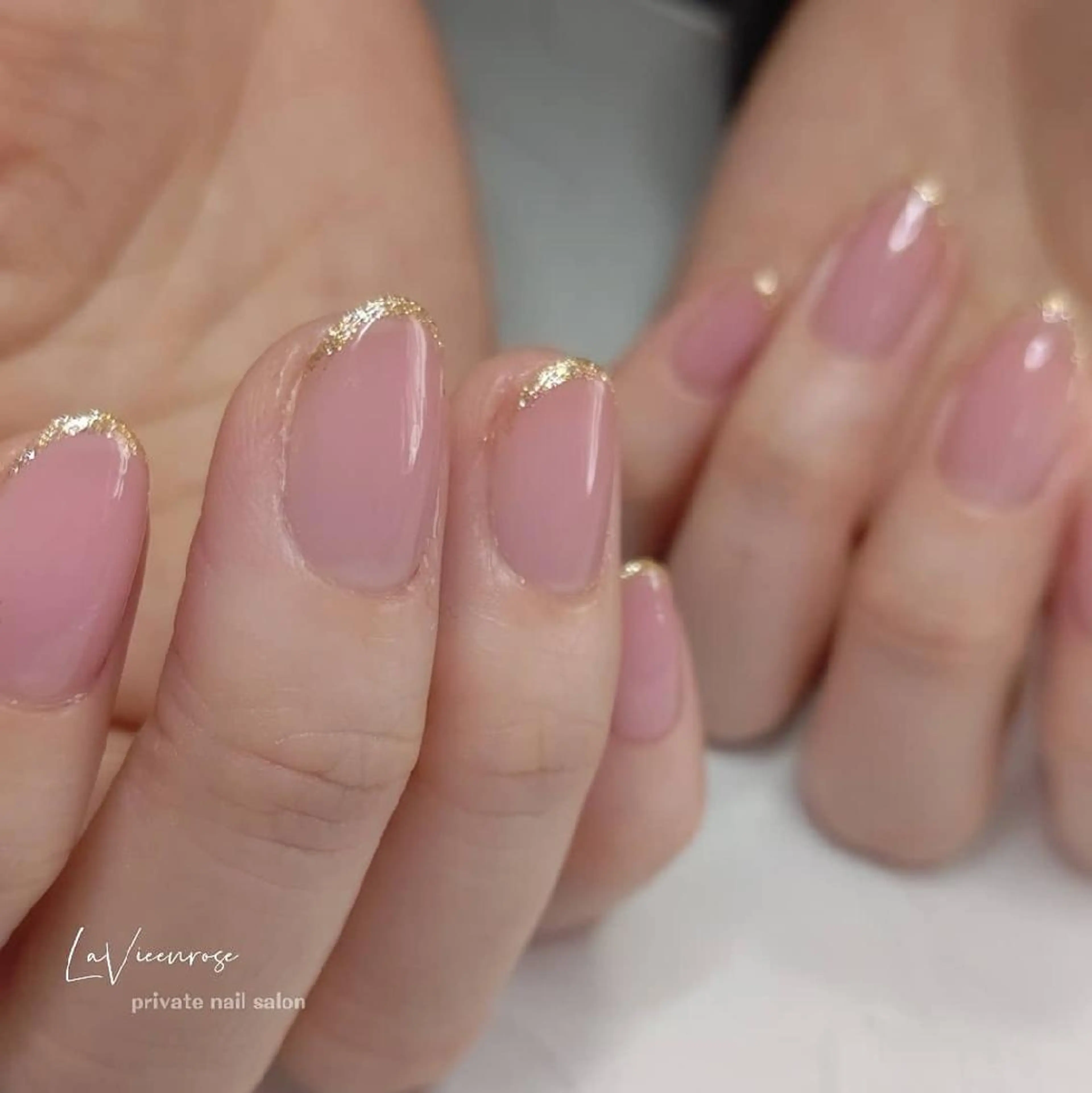 ネイル ラヴィアン ローズのネイルデザイン