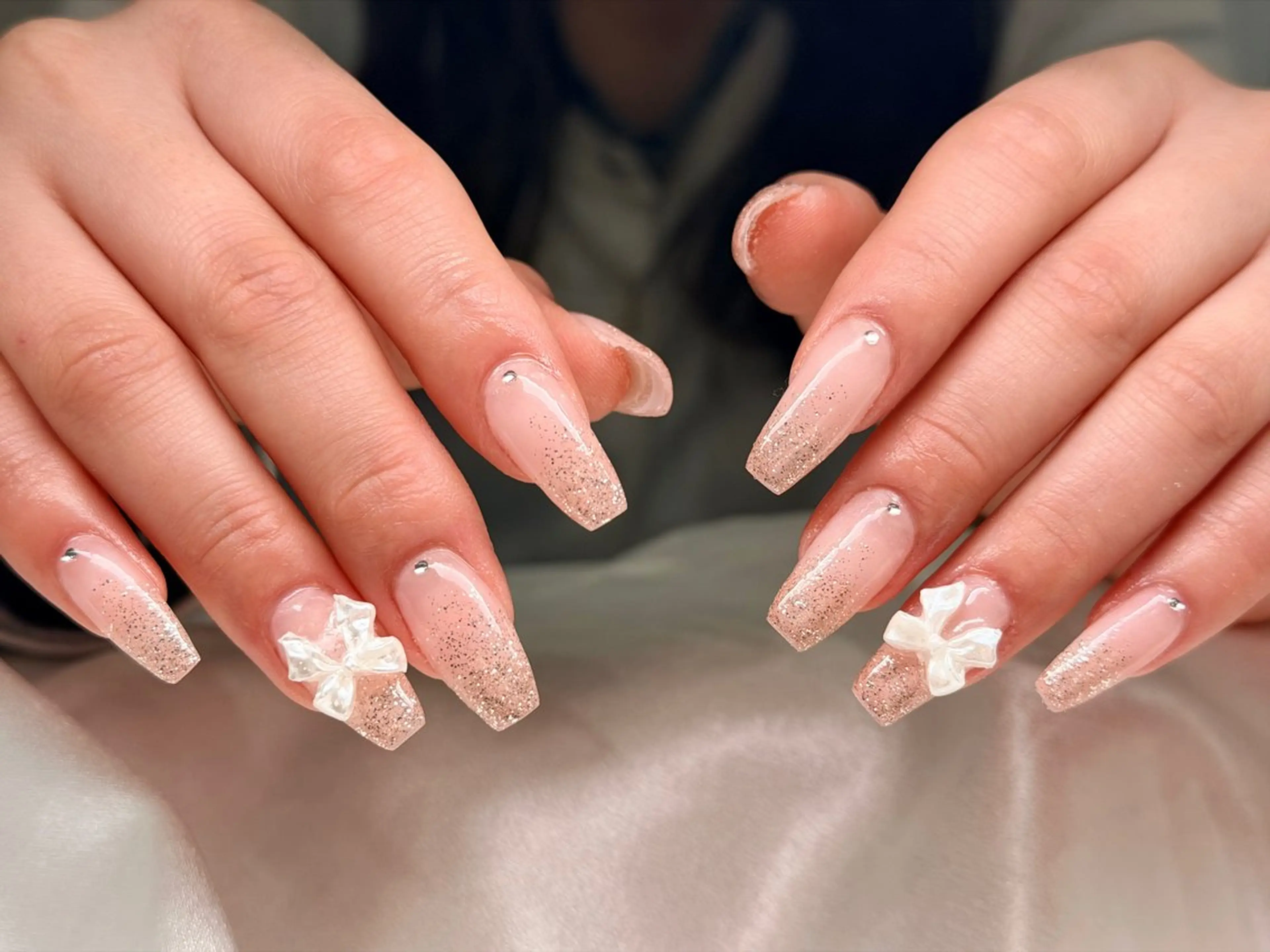 ネイル オーロラネイル ブルー チークネイル フットネイル フレンチネイル ハンドネイル REI レイのネイルデザイン