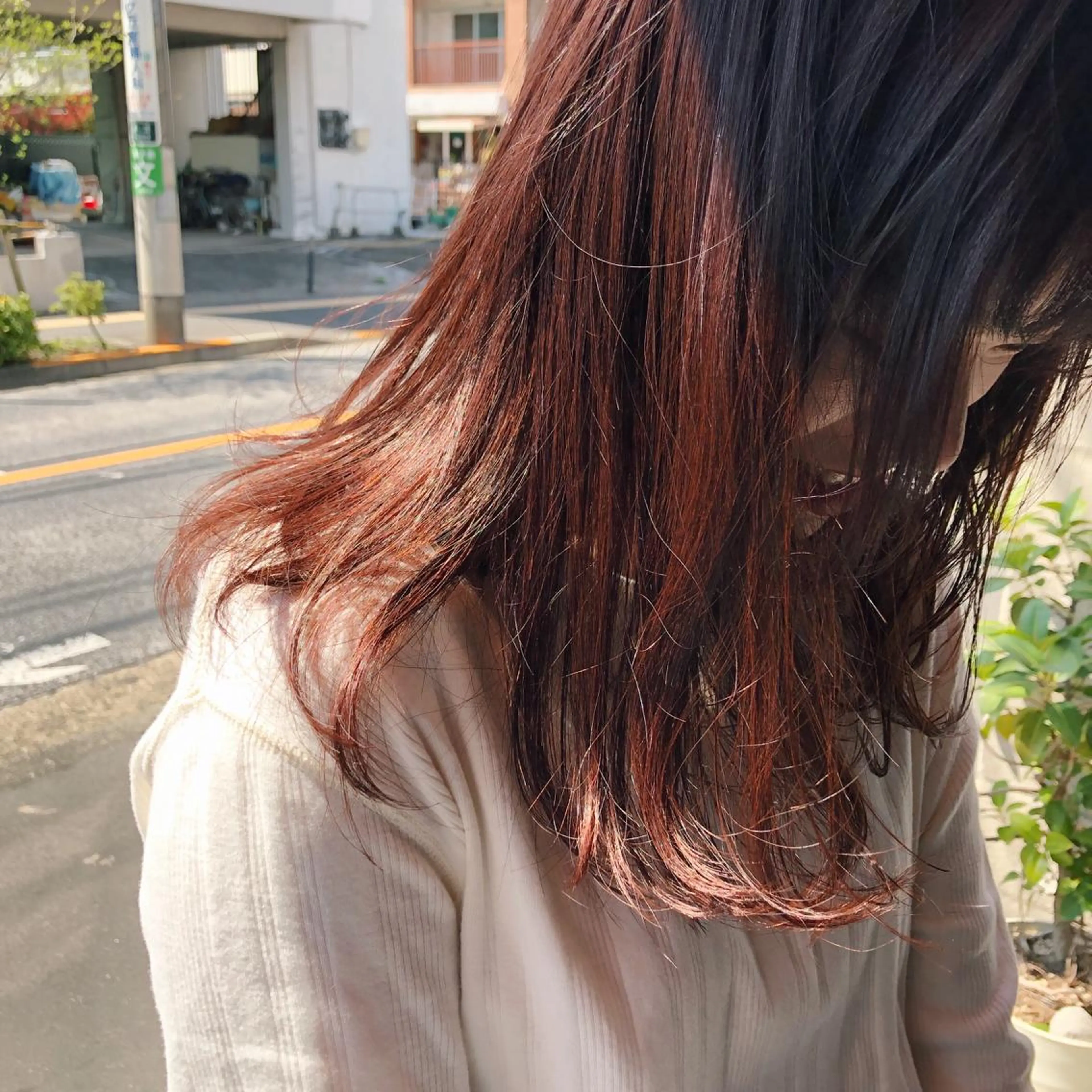 ミディアム カラー カット ヘアカラー 吉川 愛美李のヘアスタイル