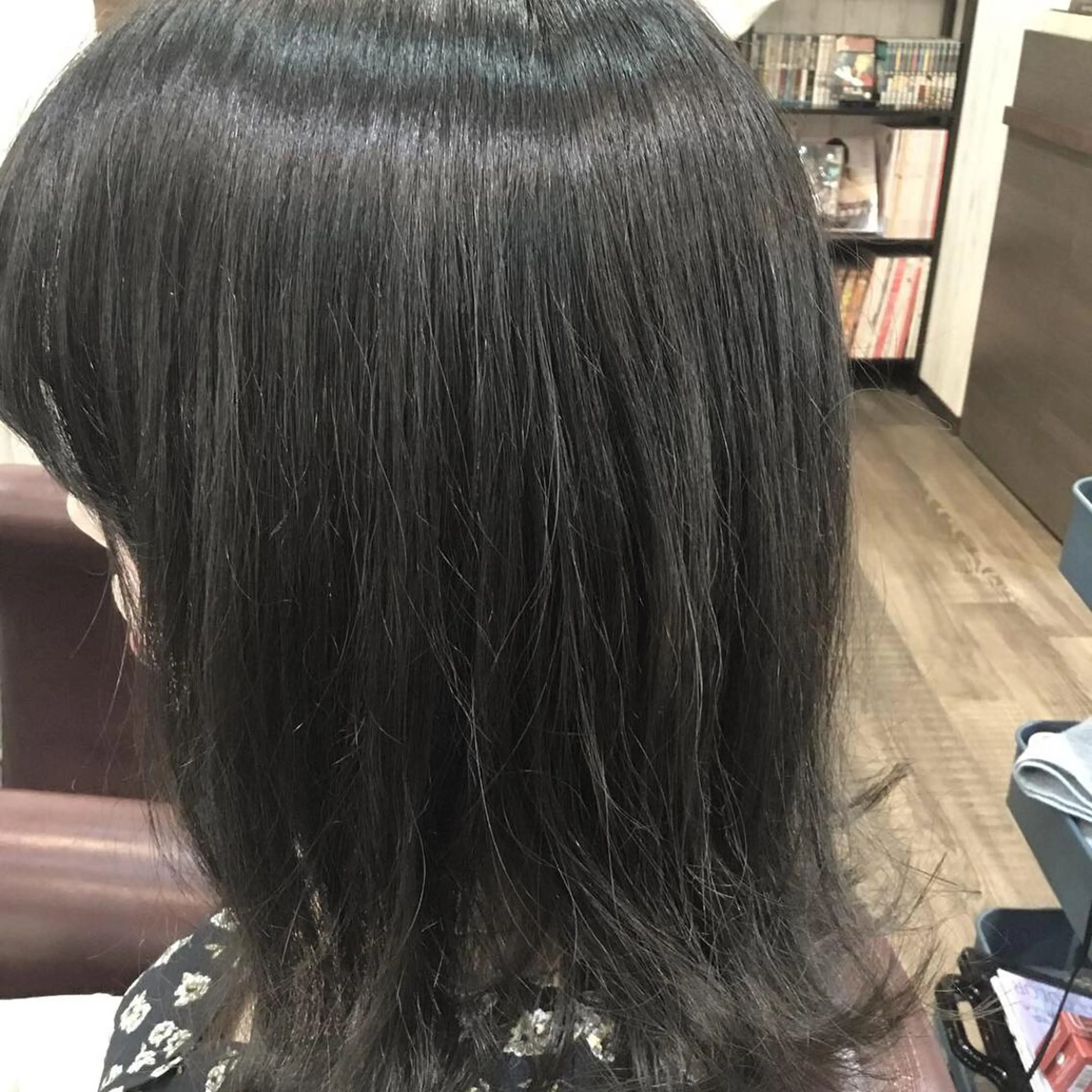 ミディアム カラー 金崎 新吾のヘアスタイル